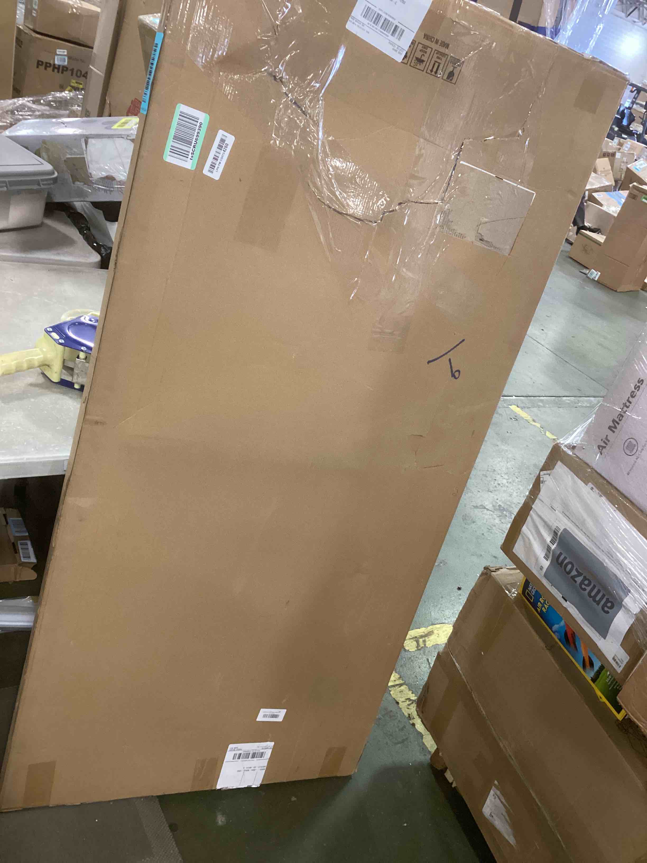 https://s3.amazonaws.com/lotting-images-prod/bidfta/BLU6018327_1708967761984.jpeg