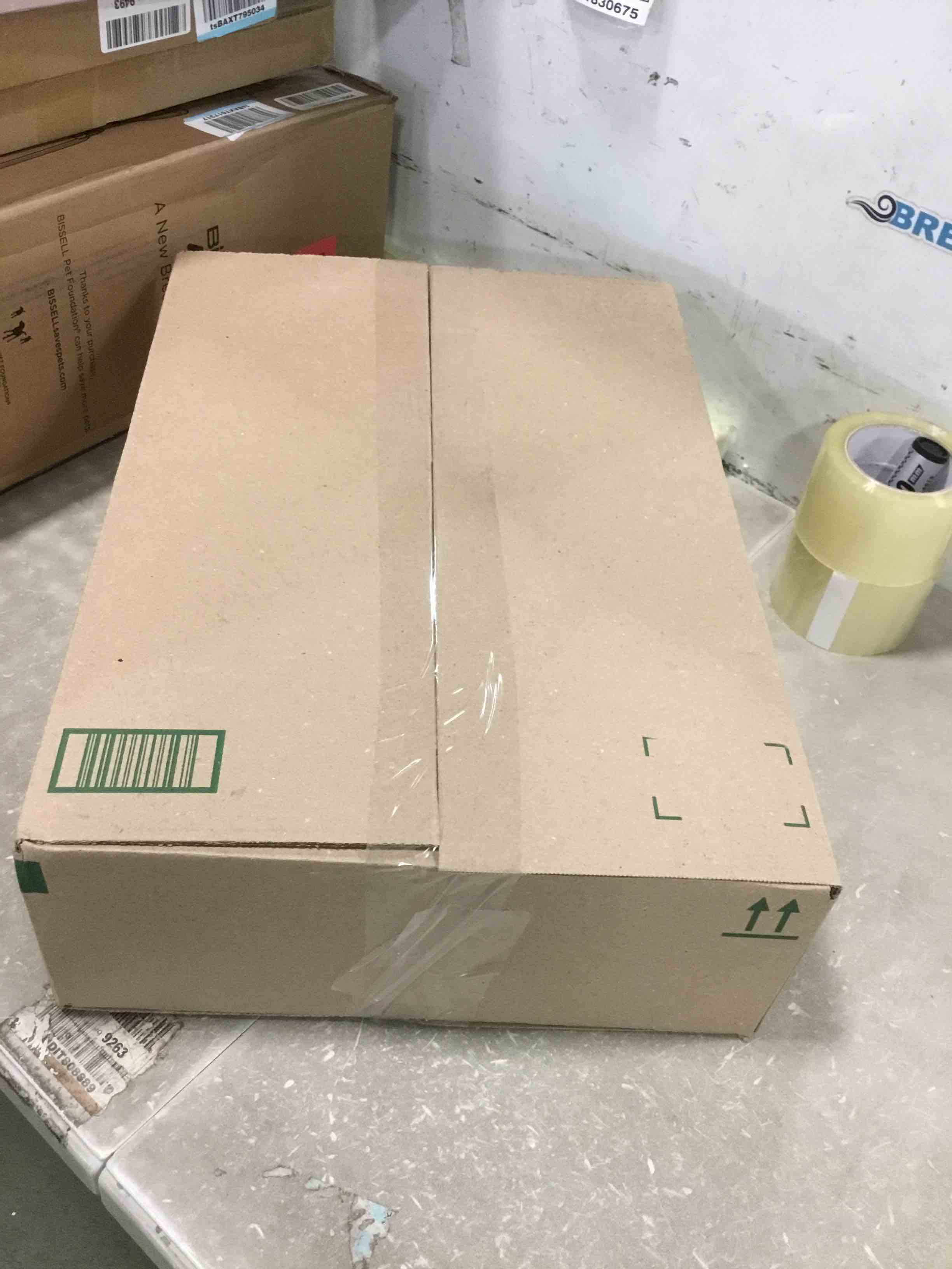 https://s3.amazonaws.com/lotting-images-prod/bidfta/BLU6019001_1709212755569.jpeg