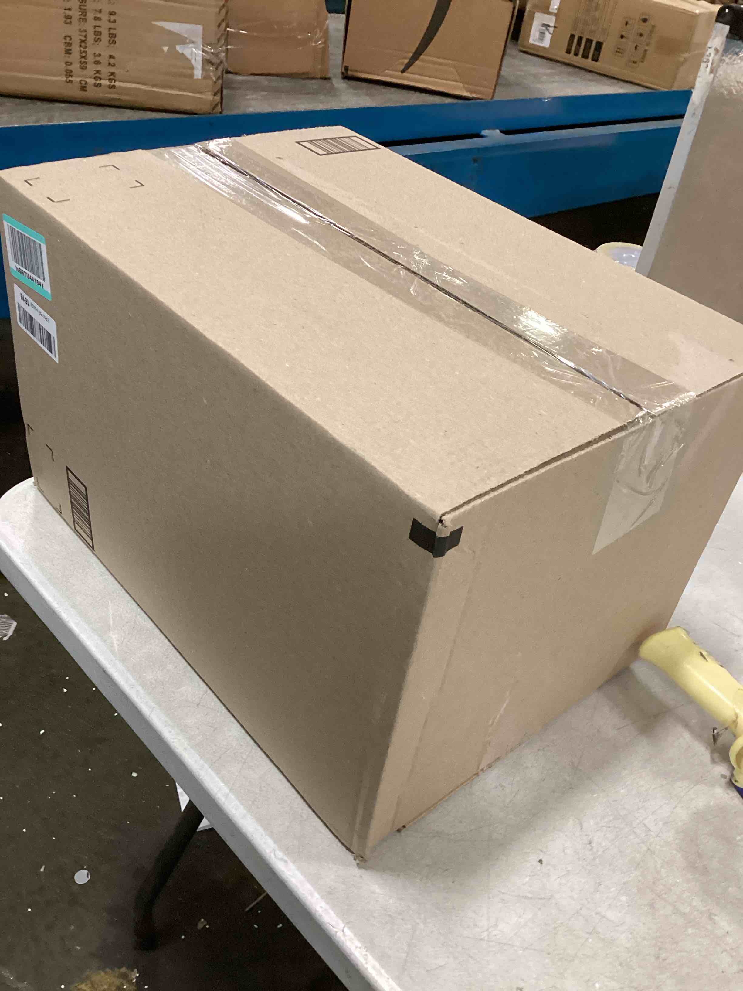 https://s3.amazonaws.com/lotting-images-prod/bidfta/BLU6019825_1709667518306.jpeg