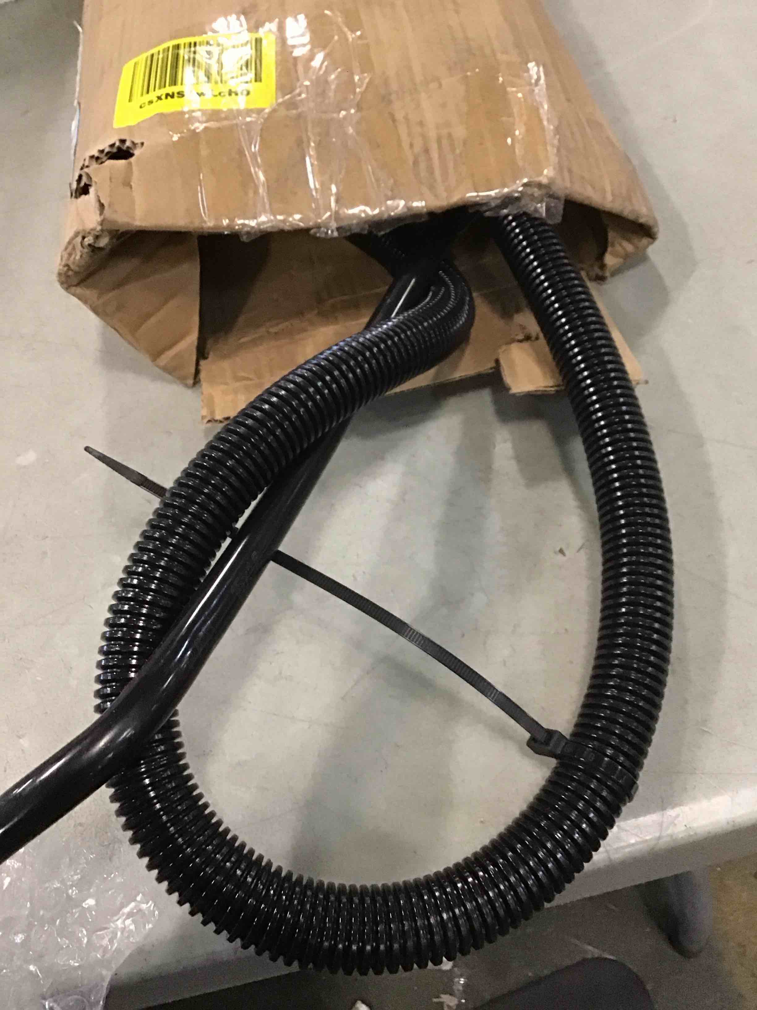 https://s3.amazonaws.com/lotting-images-prod/bidfta/BLU6020230_1710603141152.jpeg