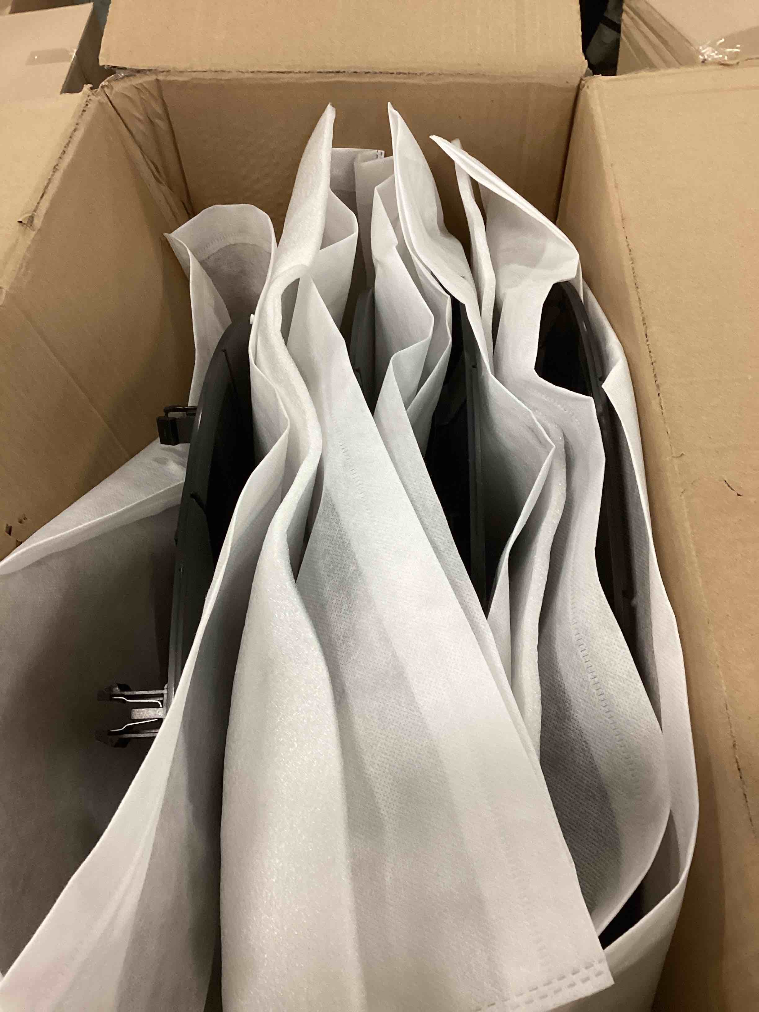 https://s3.amazonaws.com/lotting-images-prod/bidfta/BLU6023186_1711367920509.jpeg