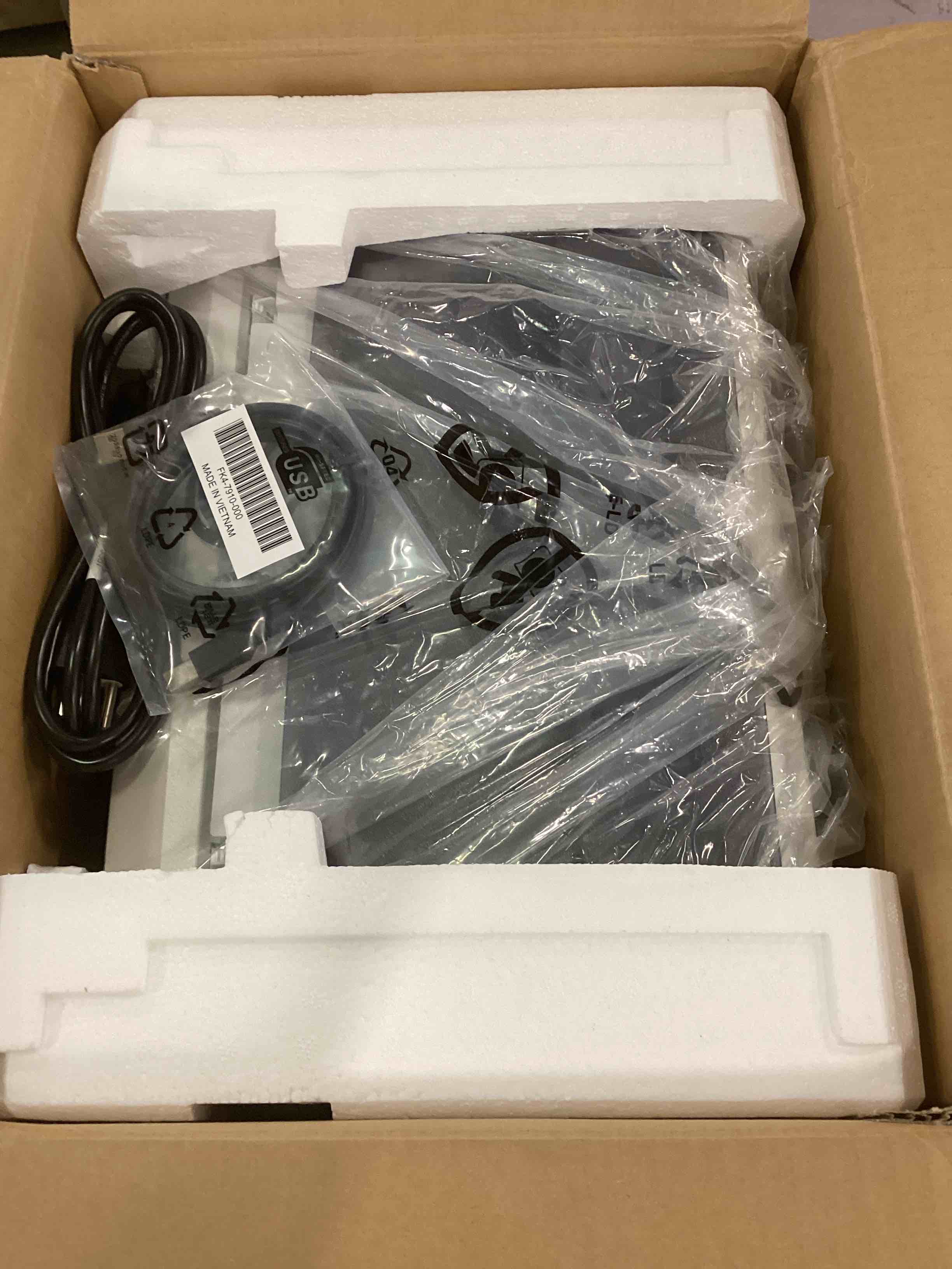 https://s3.amazonaws.com/lotting-images-prod/bidfta/BLU6023542_1712402883530.jpeg