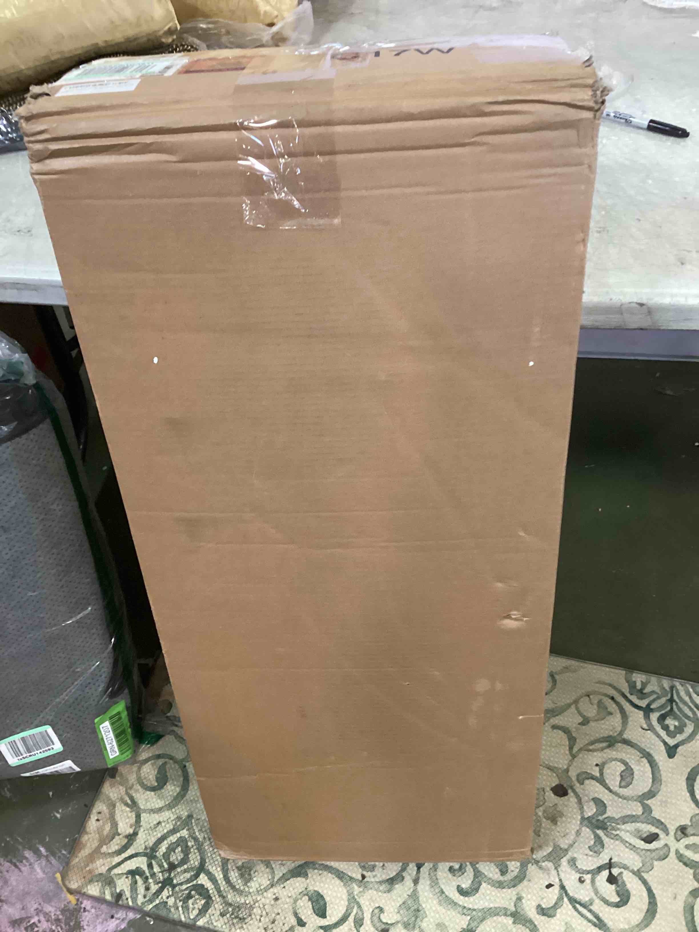 https://s3.amazonaws.com/lotting-images-prod/bidfta/BLU6023579_1712411271263.jpeg