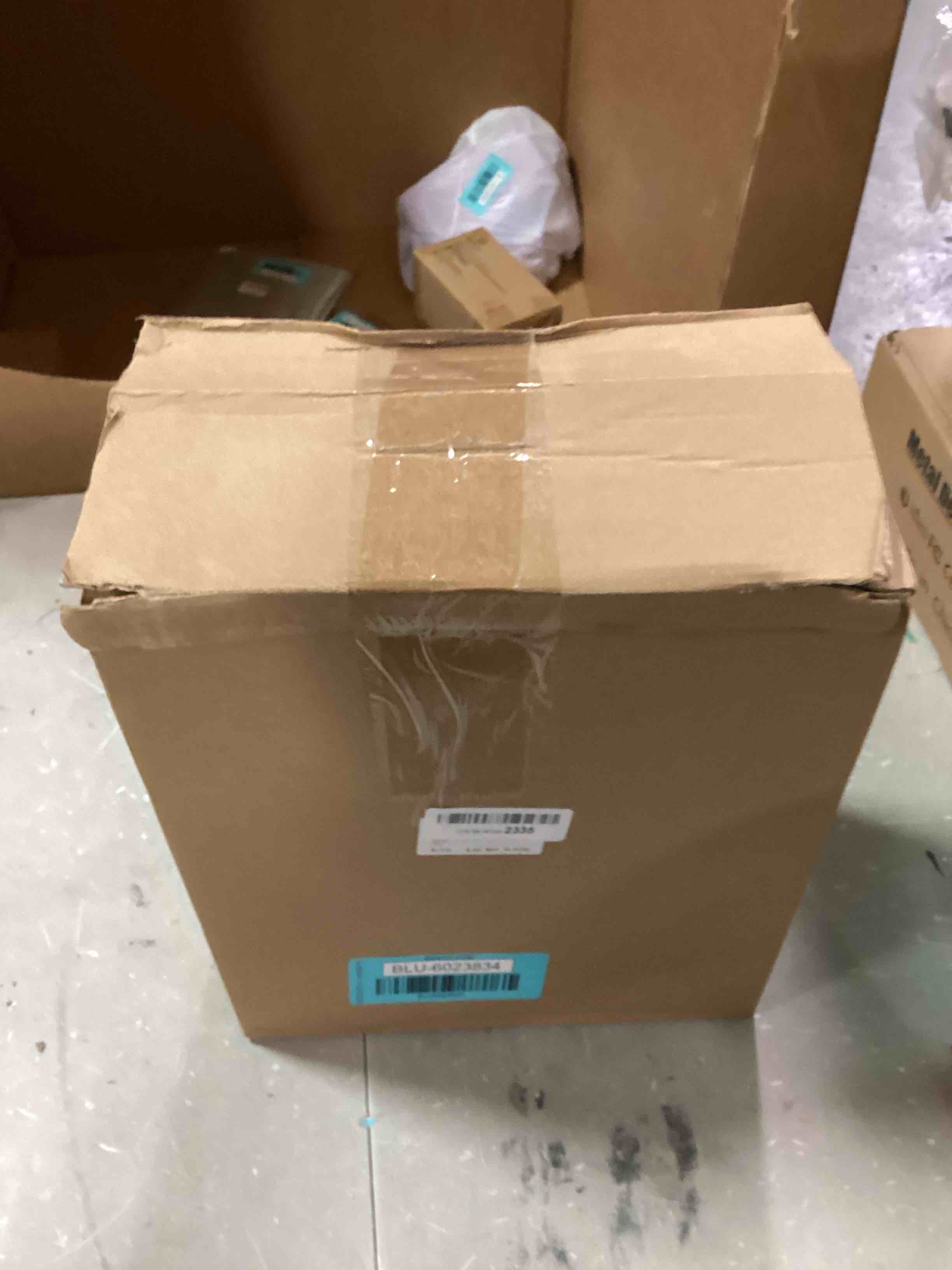 https://s3.amazonaws.com/lotting-images-prod/bidfta/BLU6023834_1714668092543.jpeg