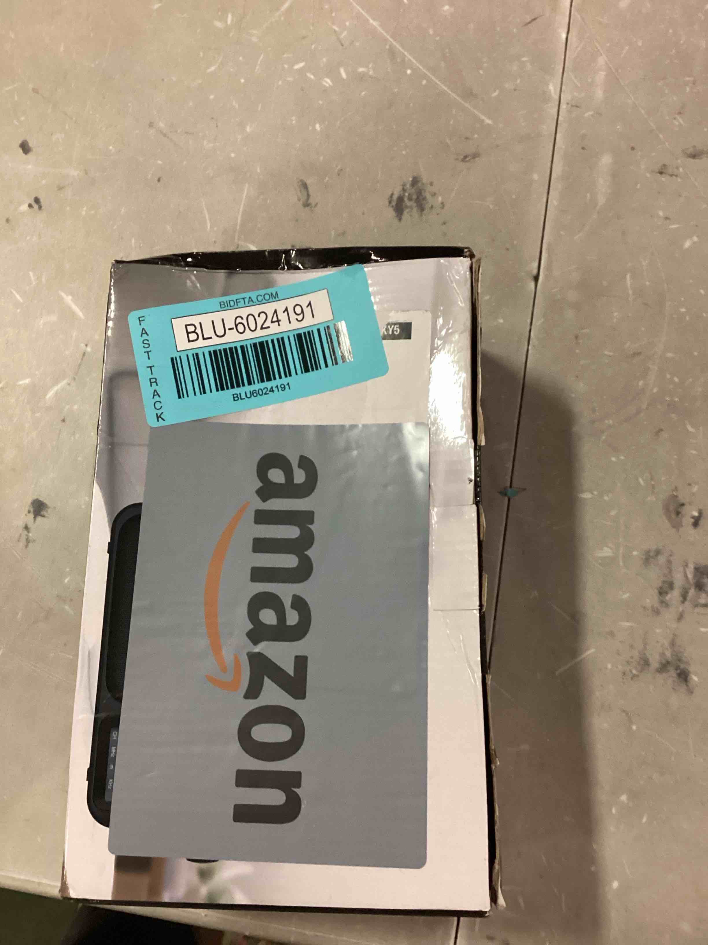 https://s3.amazonaws.com/lotting-images-prod/bidfta/BLU6024191_1714761820406.jpeg