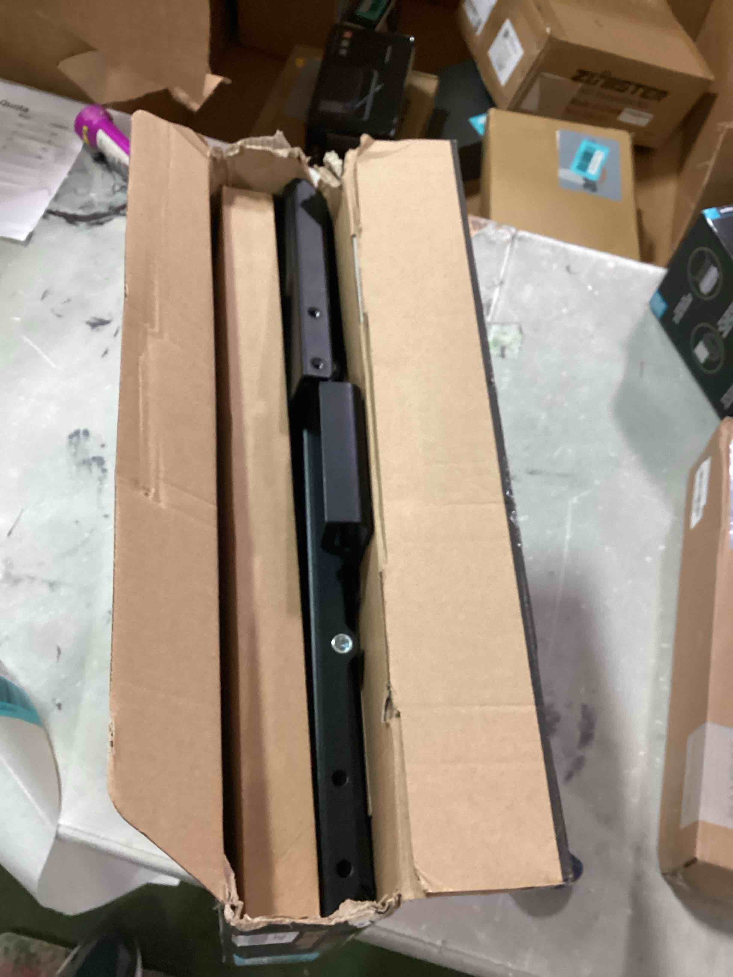 https://s3.amazonaws.com/lotting-images-prod/bidfta/BLU6024193_1714762080585.jpeg