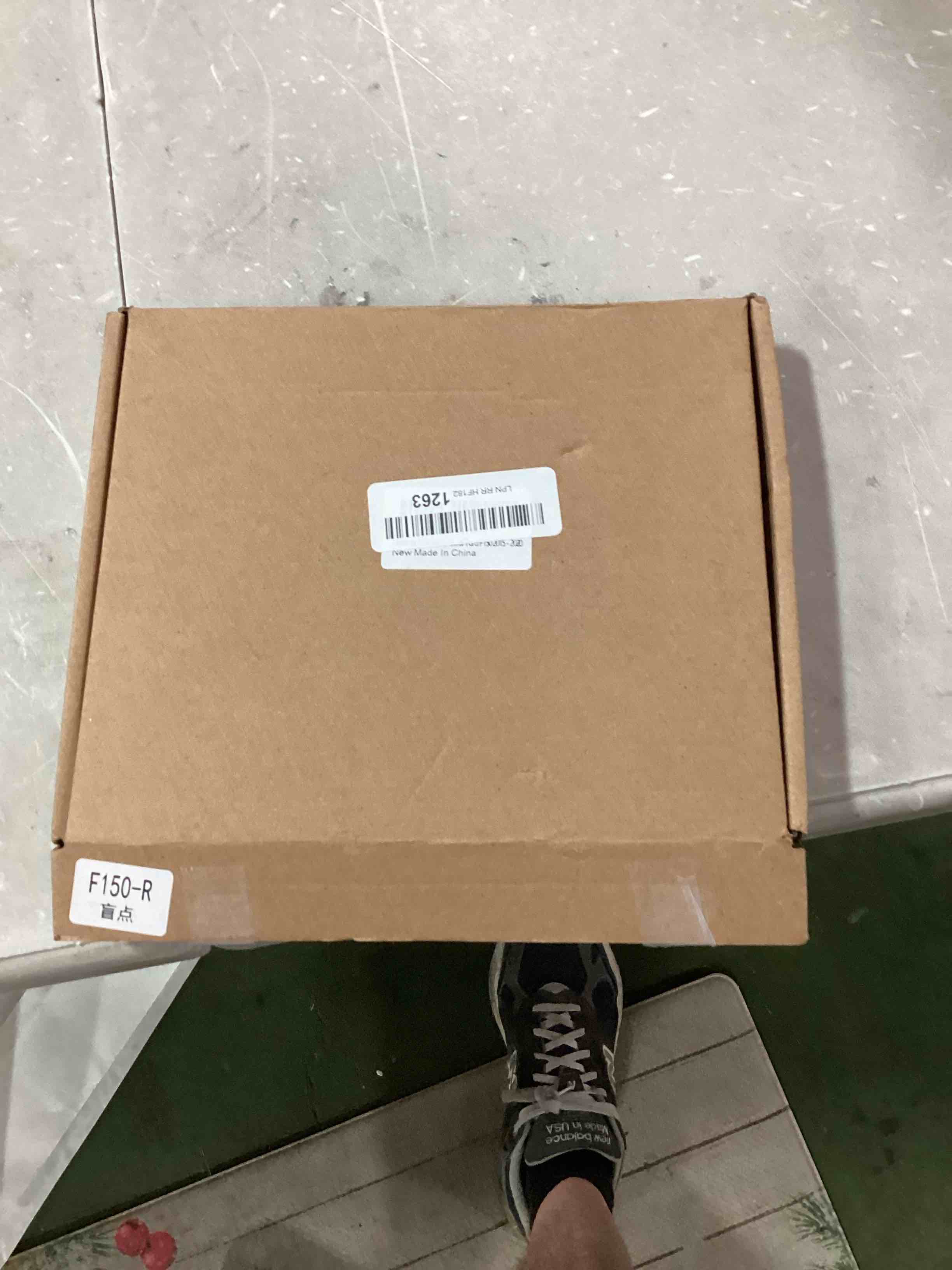 https://s3.amazonaws.com/lotting-images-prod/bidfta/BLU6024244_1714766242228.jpeg