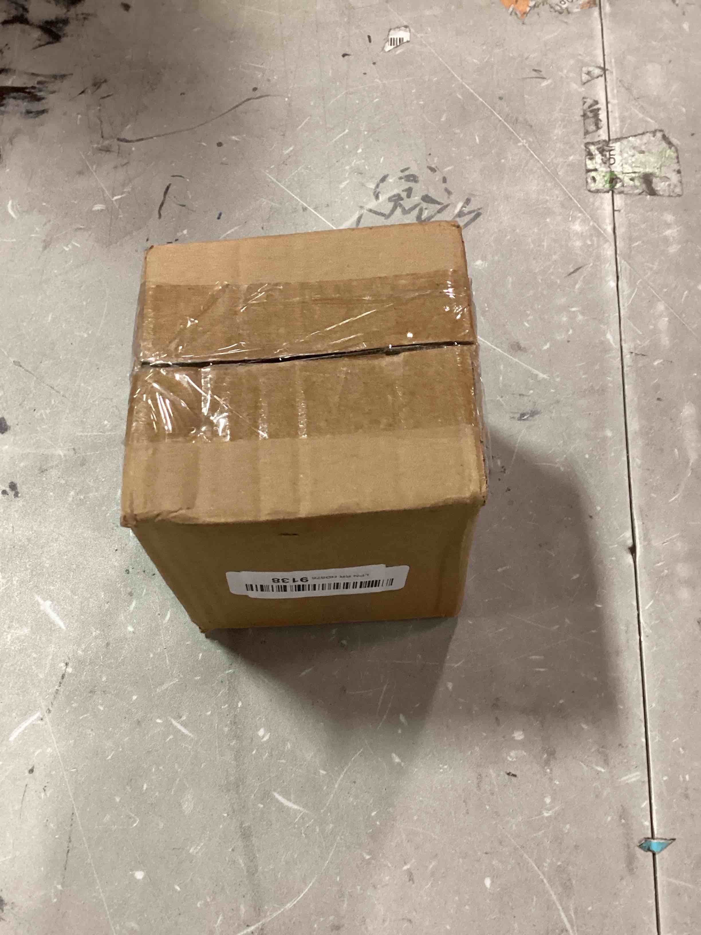https://s3.amazonaws.com/lotting-images-prod/bidfta/BLU6024316_1715085094379.jpeg
