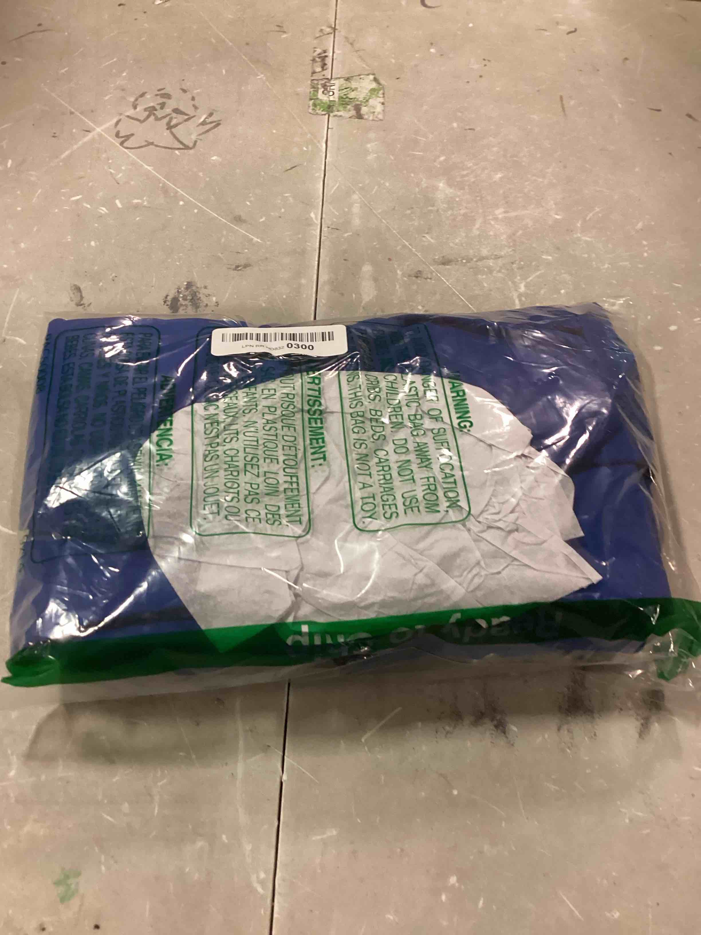 https://s3.amazonaws.com/lotting-images-prod/bidfta/BLU6024330_1715086962101.jpeg
