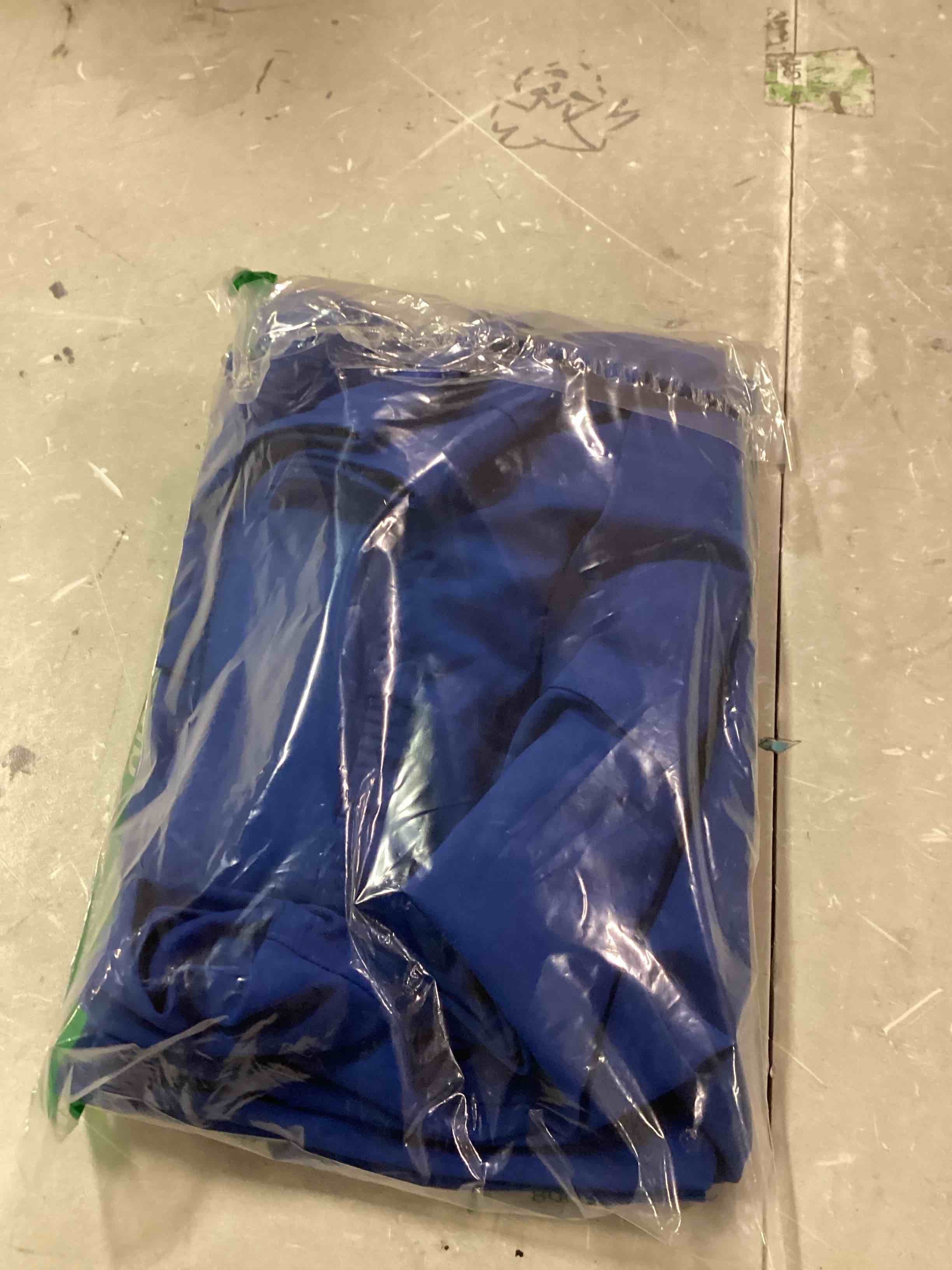 https://s3.amazonaws.com/lotting-images-prod/bidfta/BLU6024330_1715086968110.jpeg