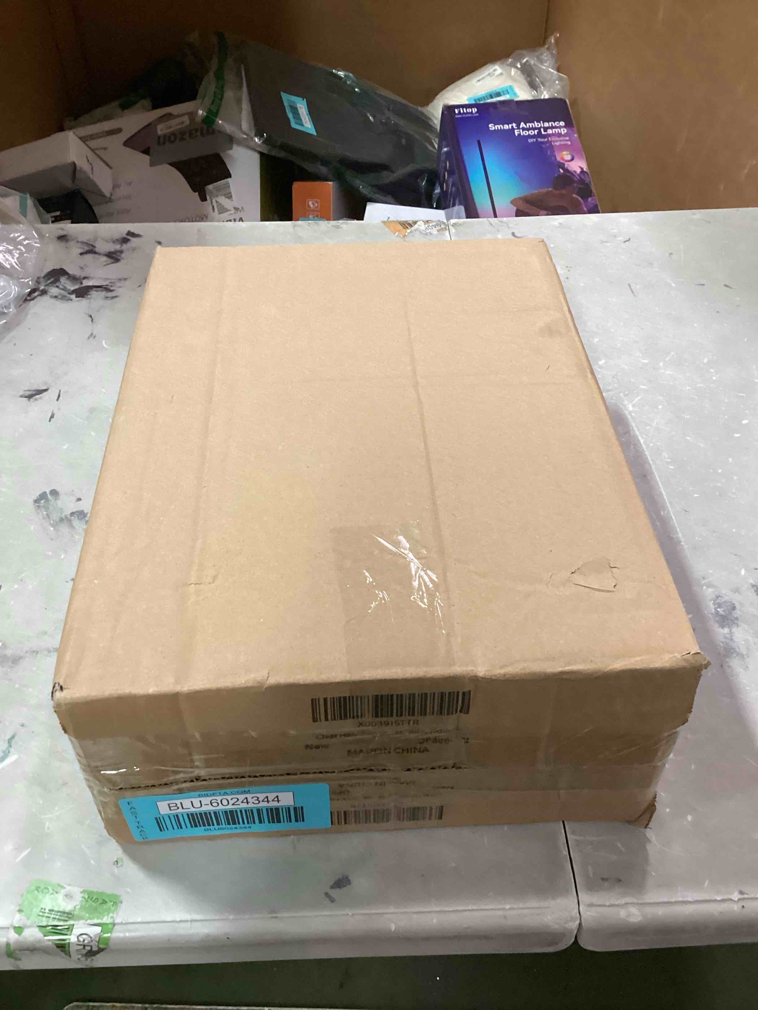 https://s3.amazonaws.com/lotting-images-prod/bidfta/BLU6024344_1715089510432.jpeg