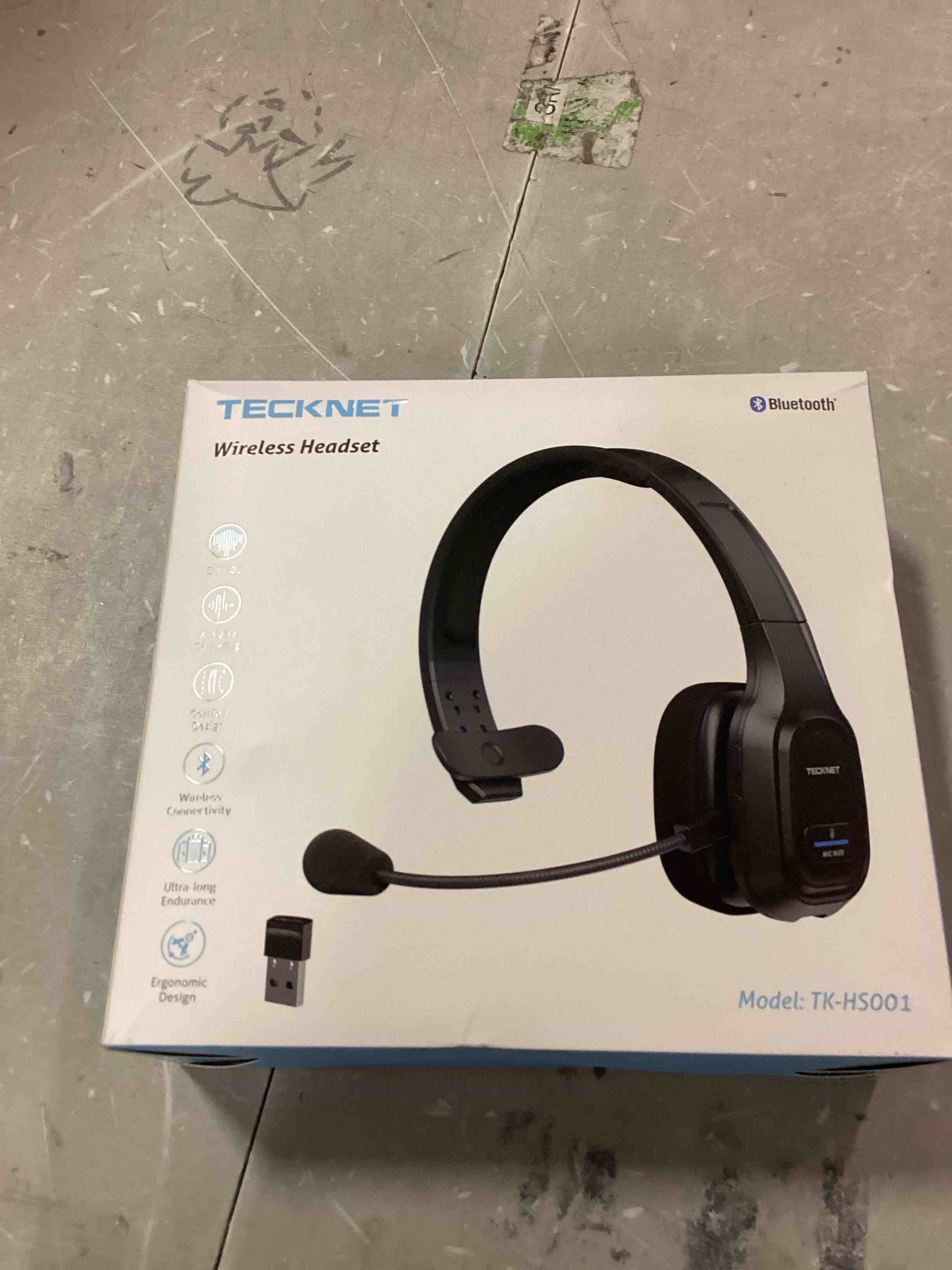 https://s3.amazonaws.com/lotting-images-prod/bidfta/BLU6024368_1715095268860.jpeg