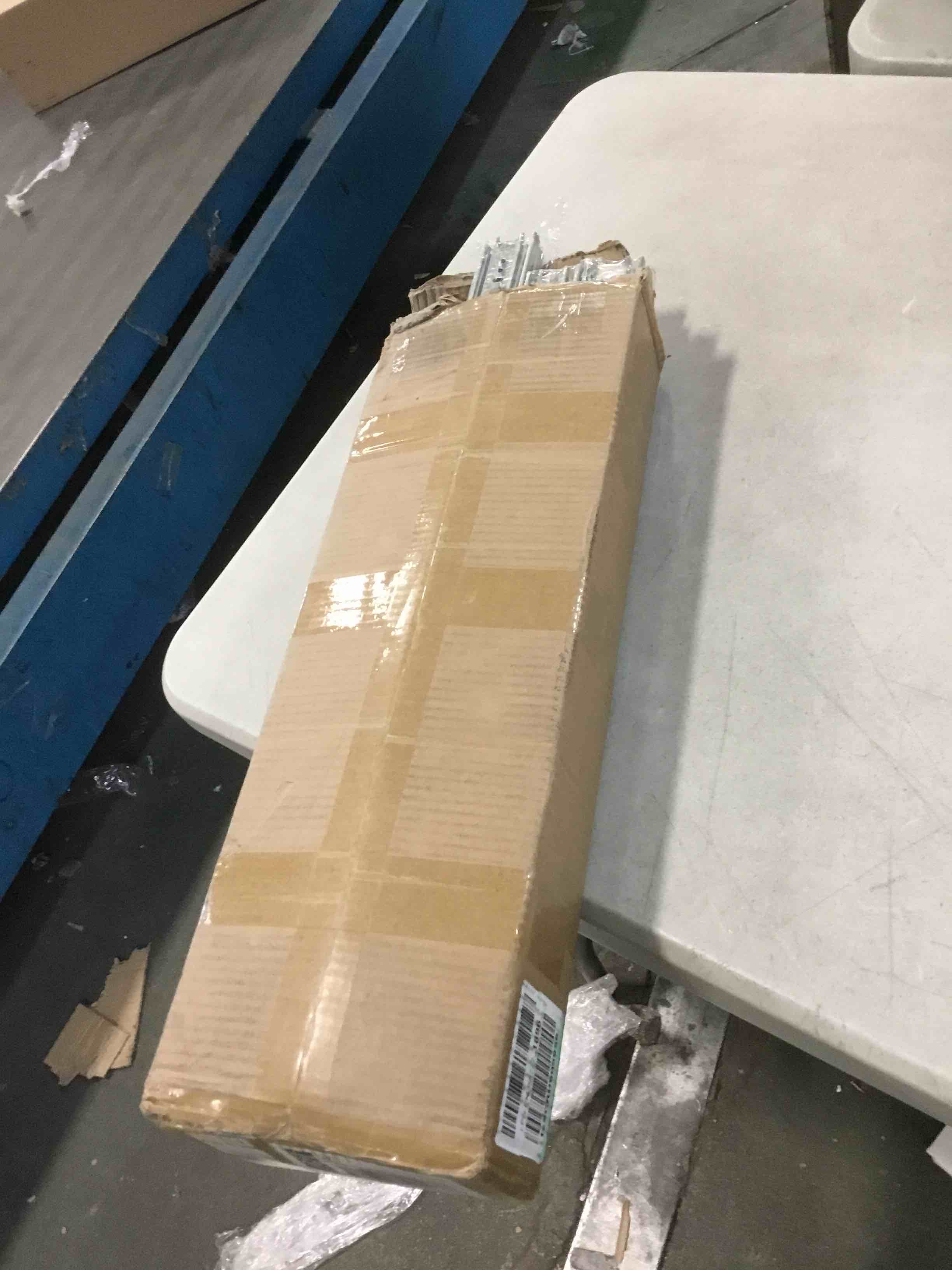 https://s3.amazonaws.com/lotting-images-prod/bidfta/BLU6026187_1710360188946.jpeg