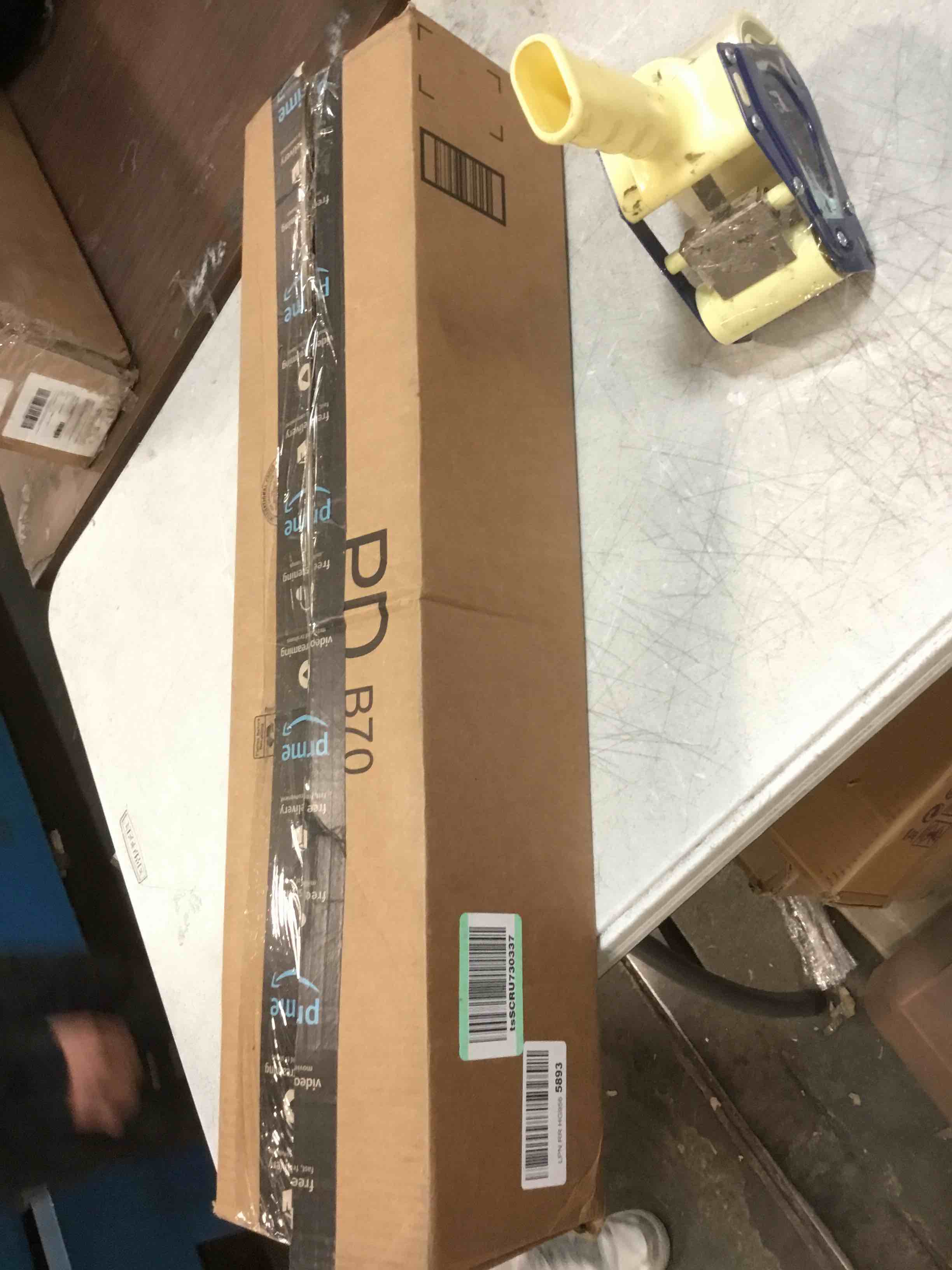 https://s3.amazonaws.com/lotting-images-prod/bidfta/BLU6026496_1710507617134.jpeg