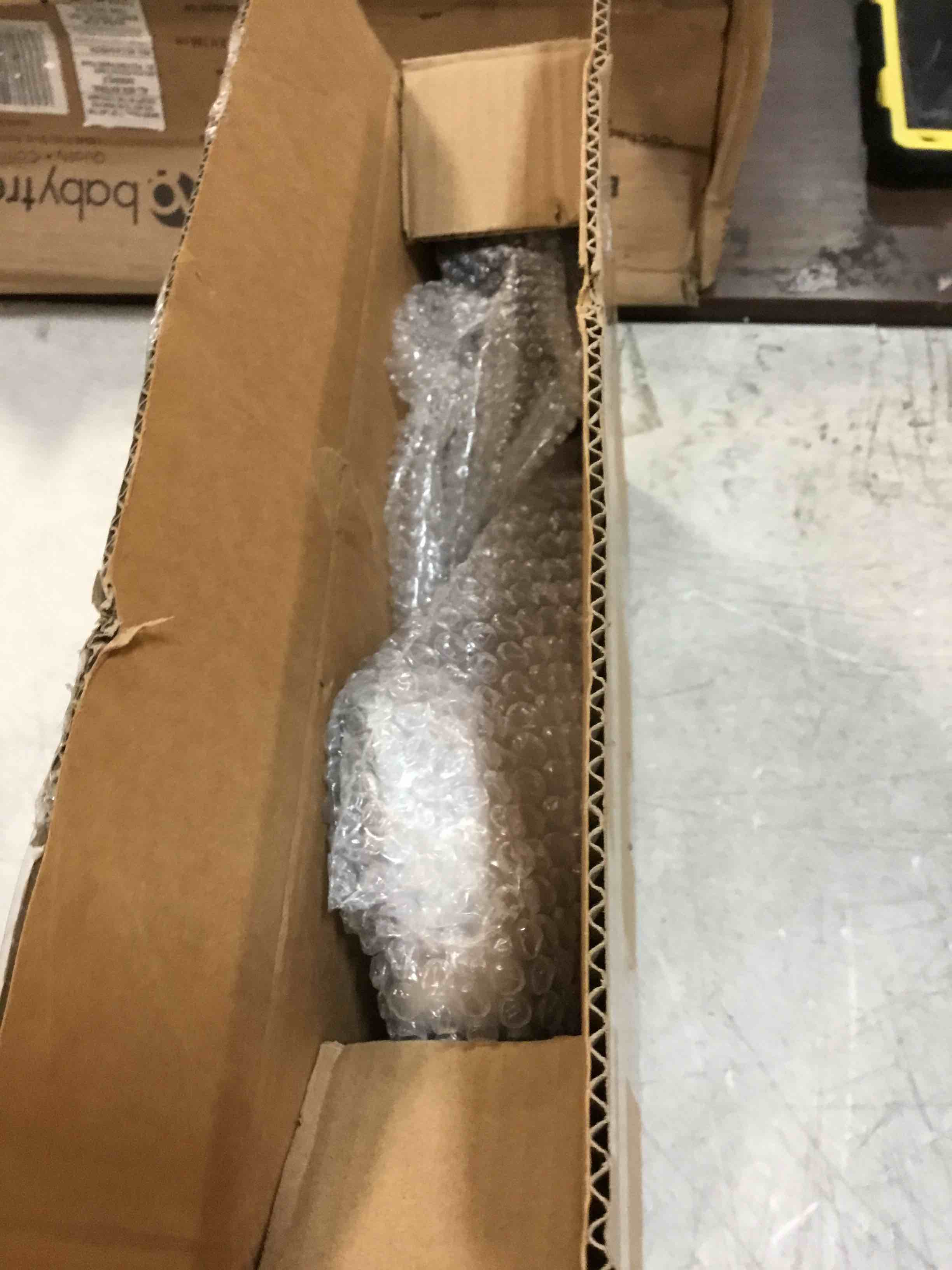 https://s3.amazonaws.com/lotting-images-prod/bidfta/BLU6026611_1710526147225.jpeg