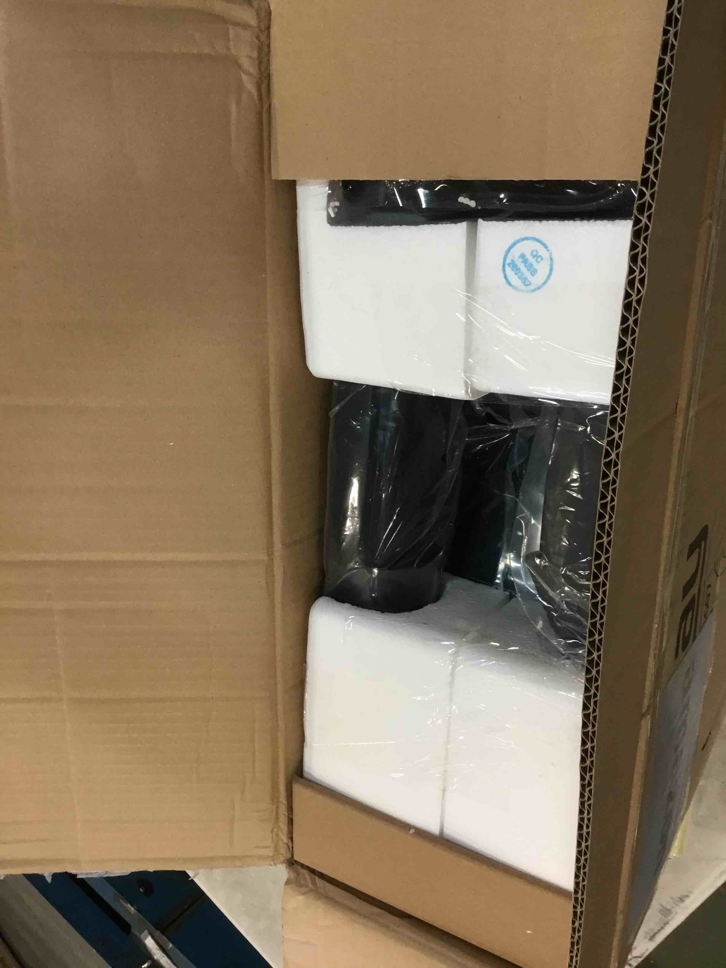 https://s3.amazonaws.com/lotting-images-prod/bidfta/BLU6026737_1710855628280.jpeg