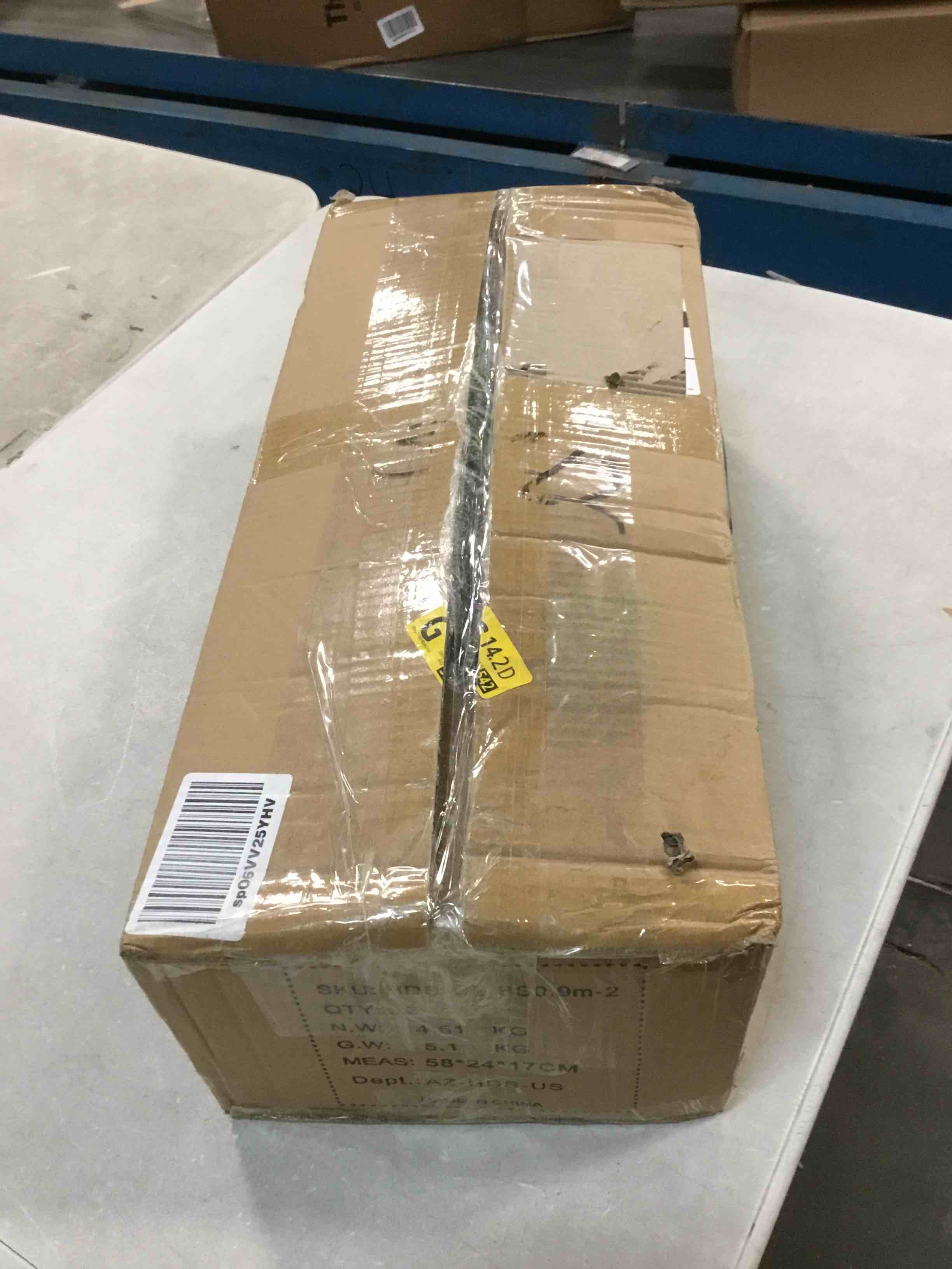 https://s3.amazonaws.com/lotting-images-prod/bidfta/BLU6026936_1710940692763.jpeg