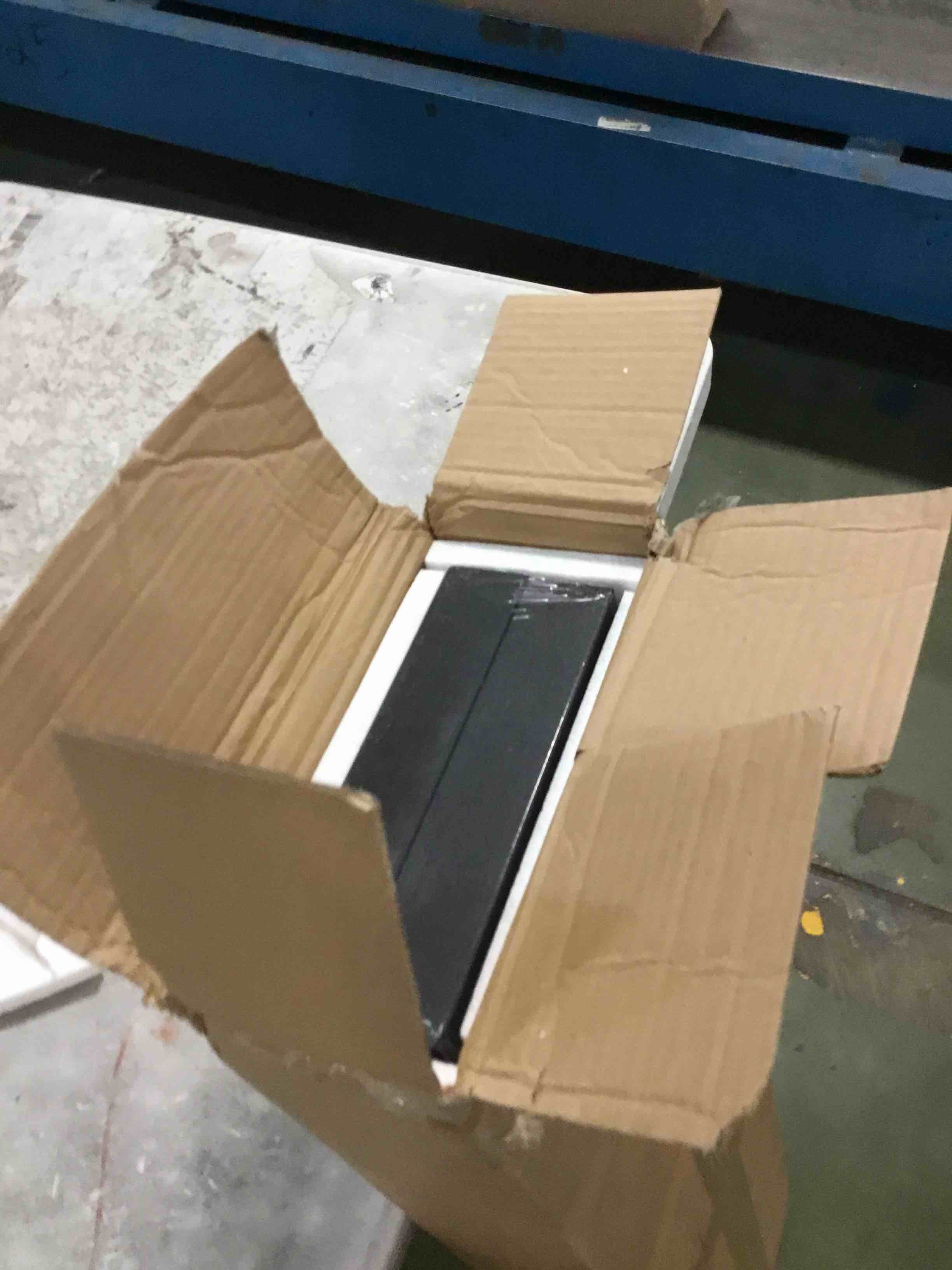 https://s3.amazonaws.com/lotting-images-prod/bidfta/BLU6027370_1711113506084.jpeg