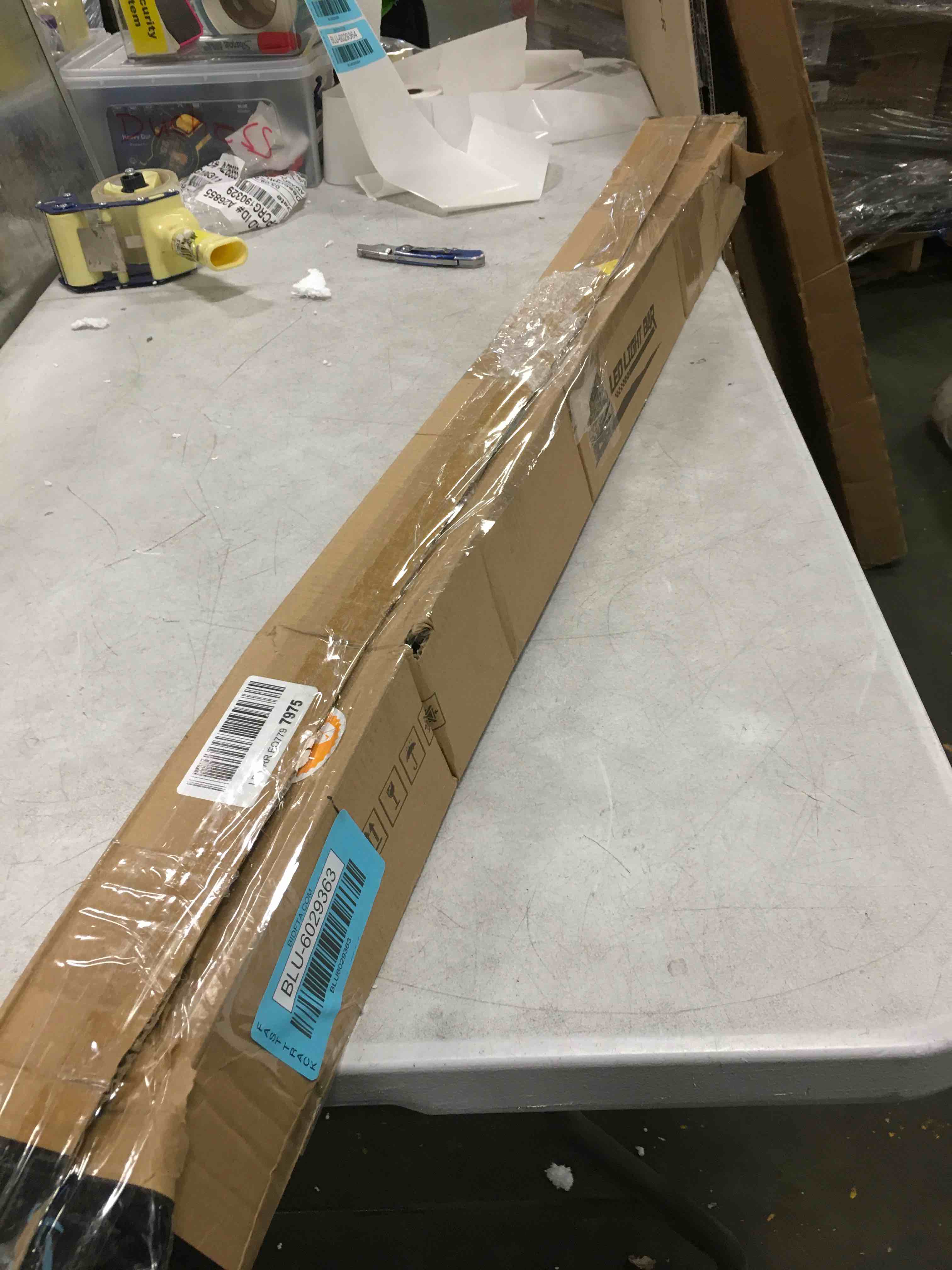 https://s3.amazonaws.com/lotting-images-prod/bidfta/BLU6029363_1710506765740.jpeg