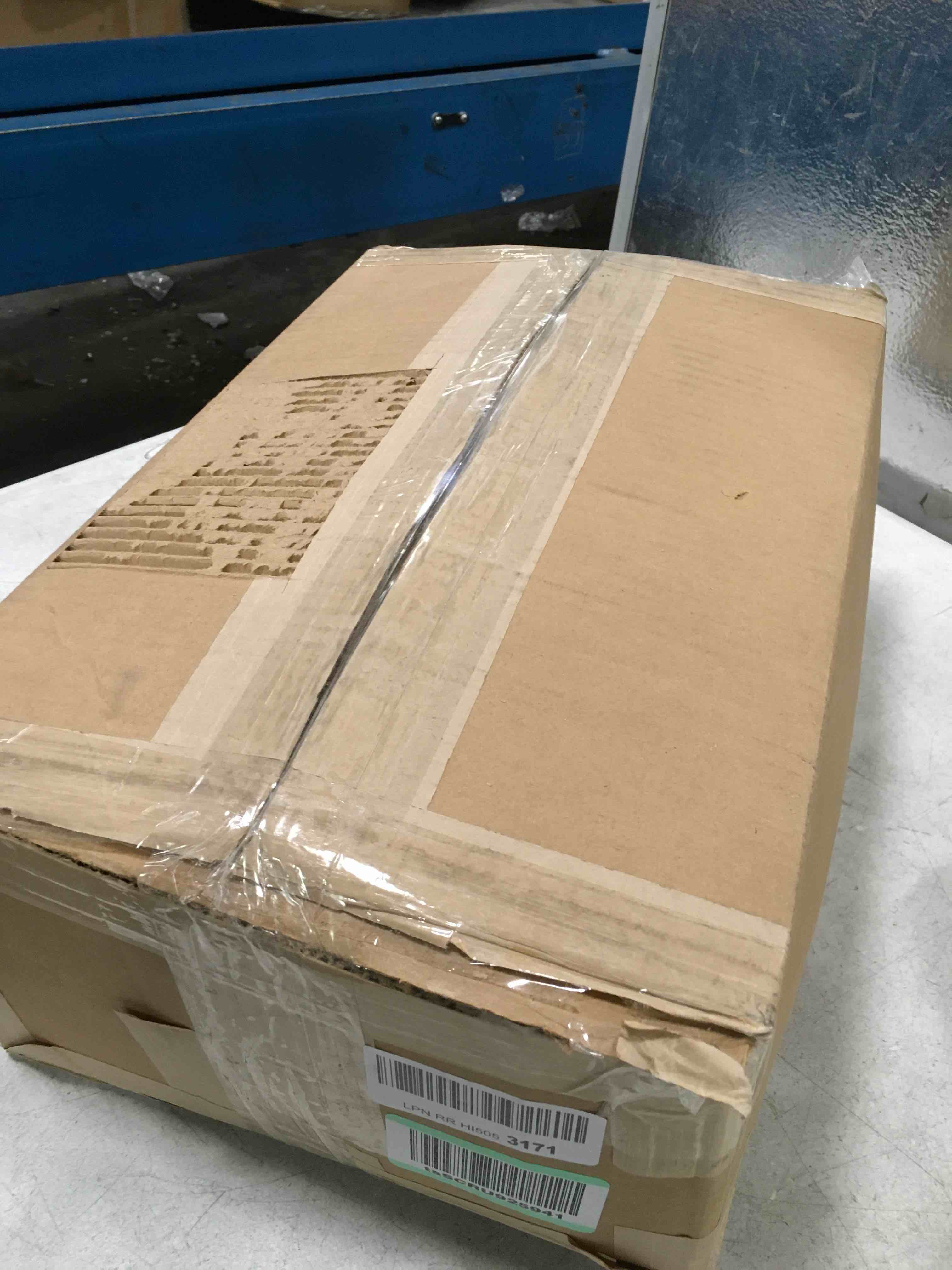 https://s3.amazonaws.com/lotting-images-prod/bidfta/BLU6029370_1710507946510.jpeg