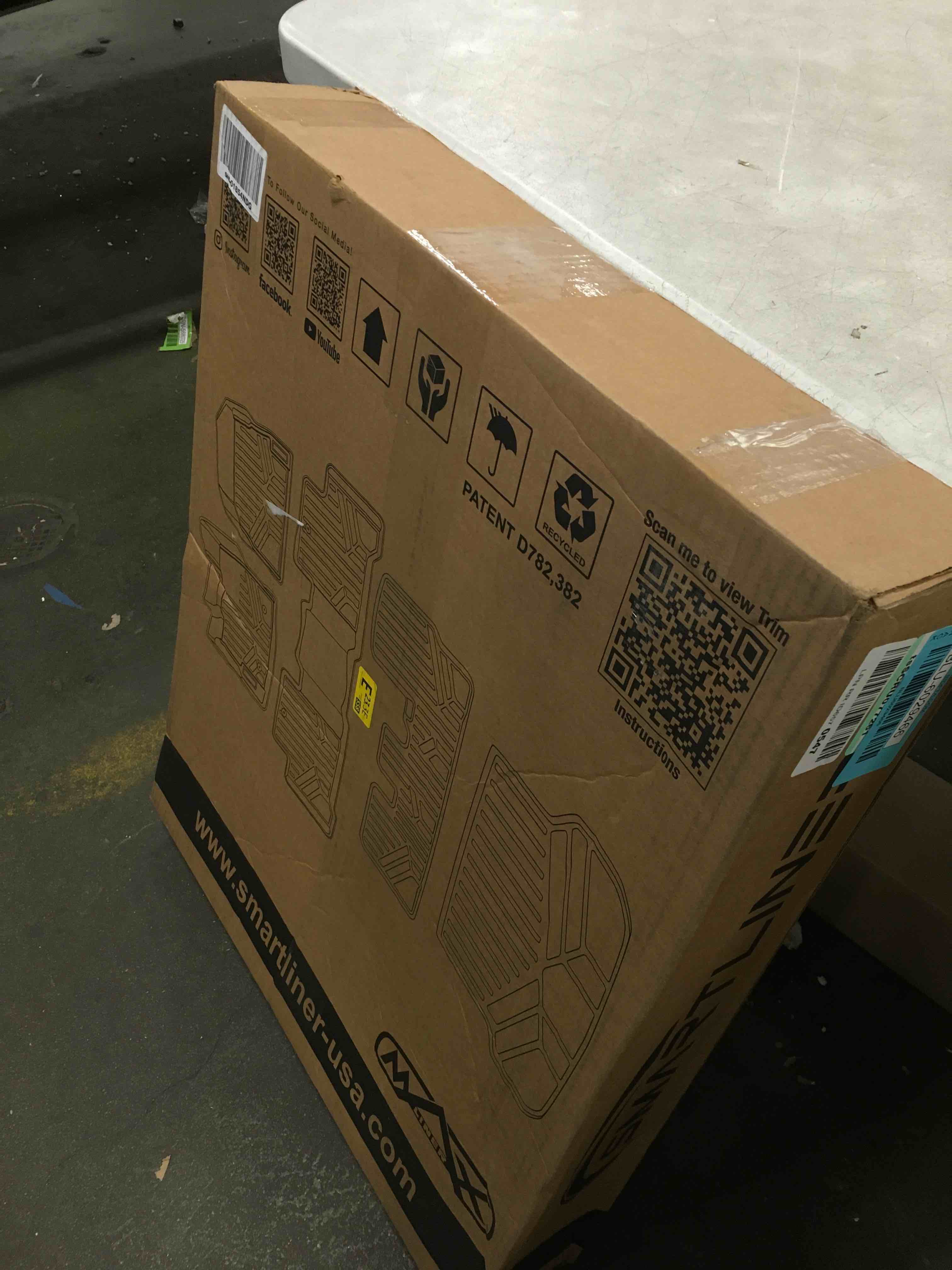https://s3.amazonaws.com/lotting-images-prod/bidfta/BLU6029466_1710523809321.jpeg