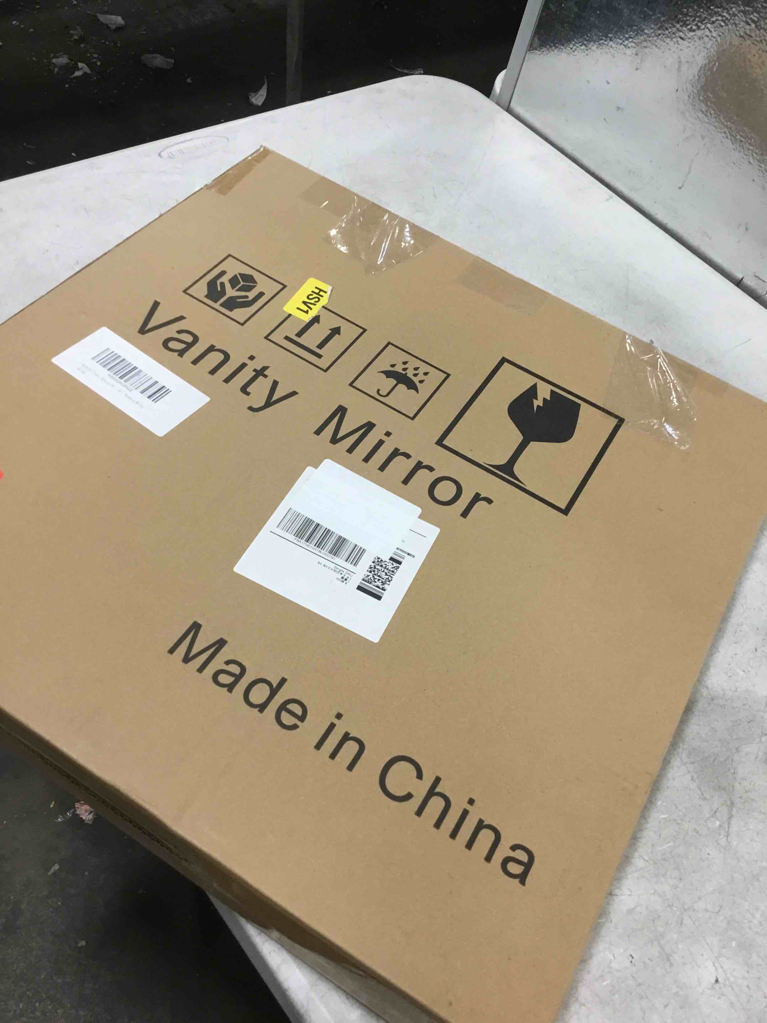 https://s3.amazonaws.com/lotting-images-prod/bidfta/BLU6029478_1710525388946.jpeg