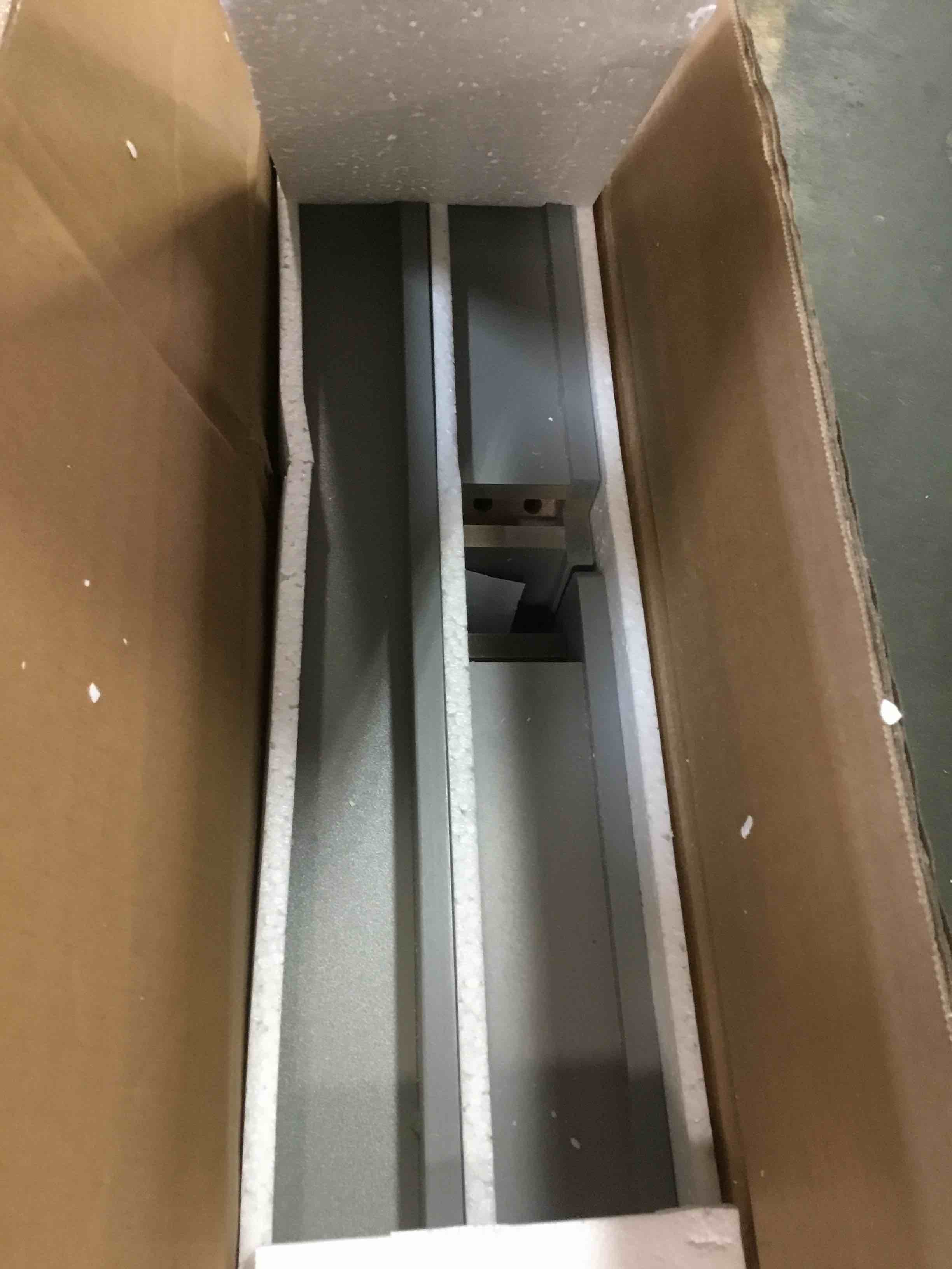 https://s3.amazonaws.com/lotting-images-prod/bidfta/BLU6029910_1710869776019.jpeg