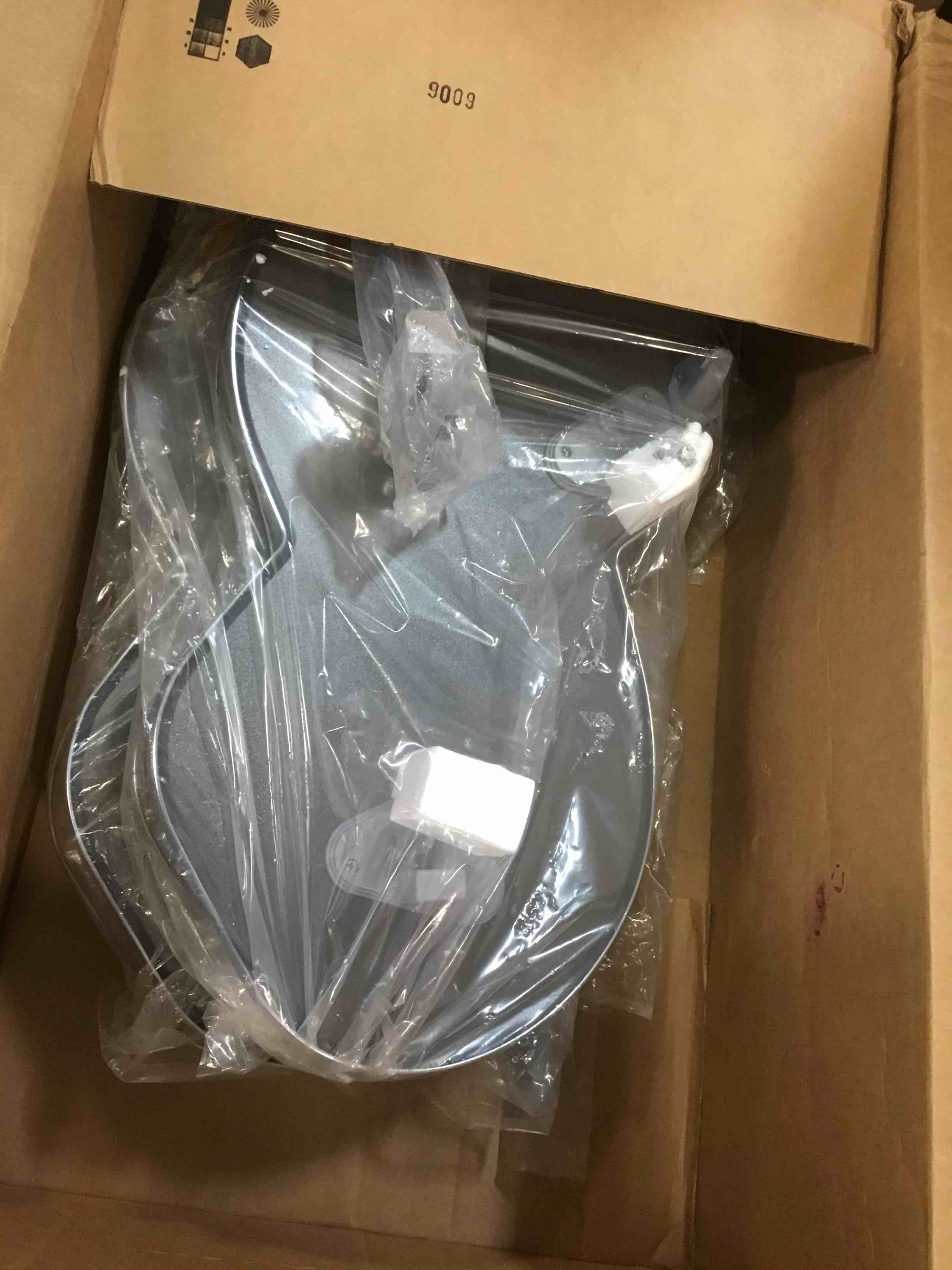 https://s3.amazonaws.com/lotting-images-prod/bidfta/BLU6030139_1710957408172.jpeg