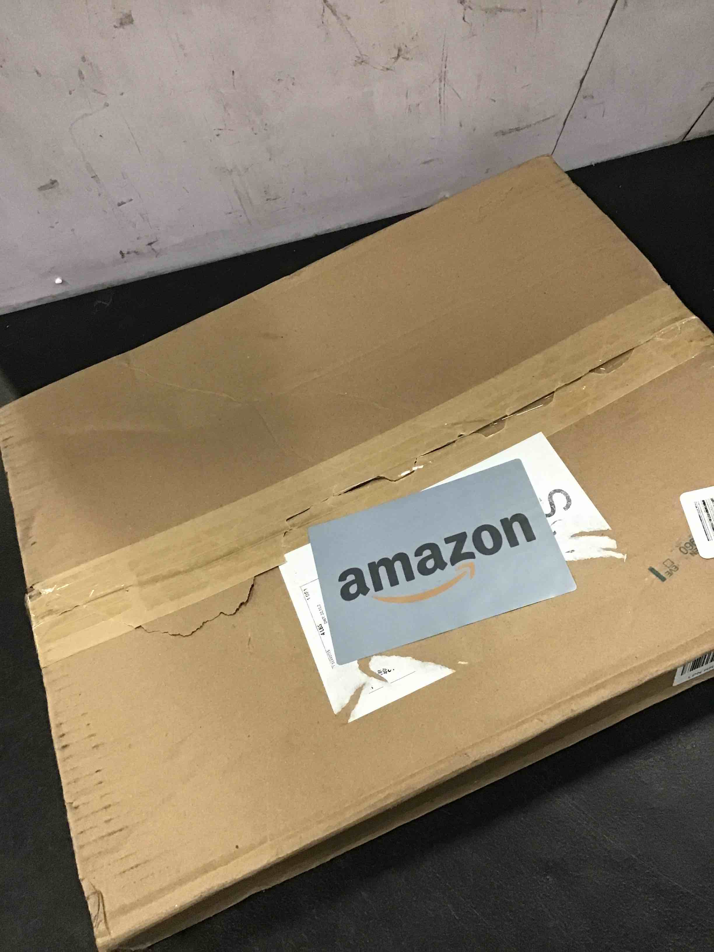 https://s3.amazonaws.com/lotting-images-prod/bidfta/BLU6031247_1710936494040.jpeg