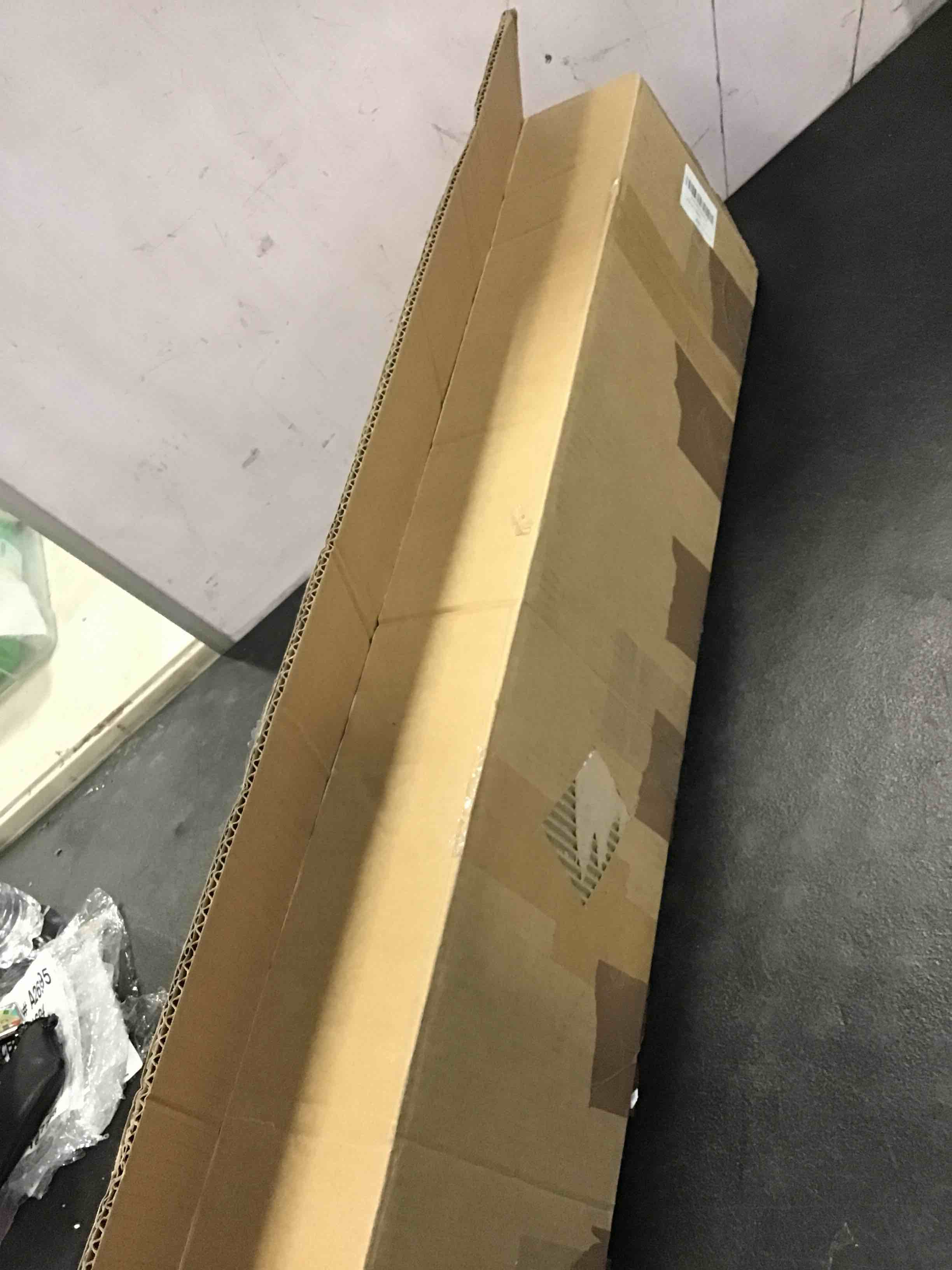 https://s3.amazonaws.com/lotting-images-prod/bidfta/BLU6031439_1710958713628.jpeg