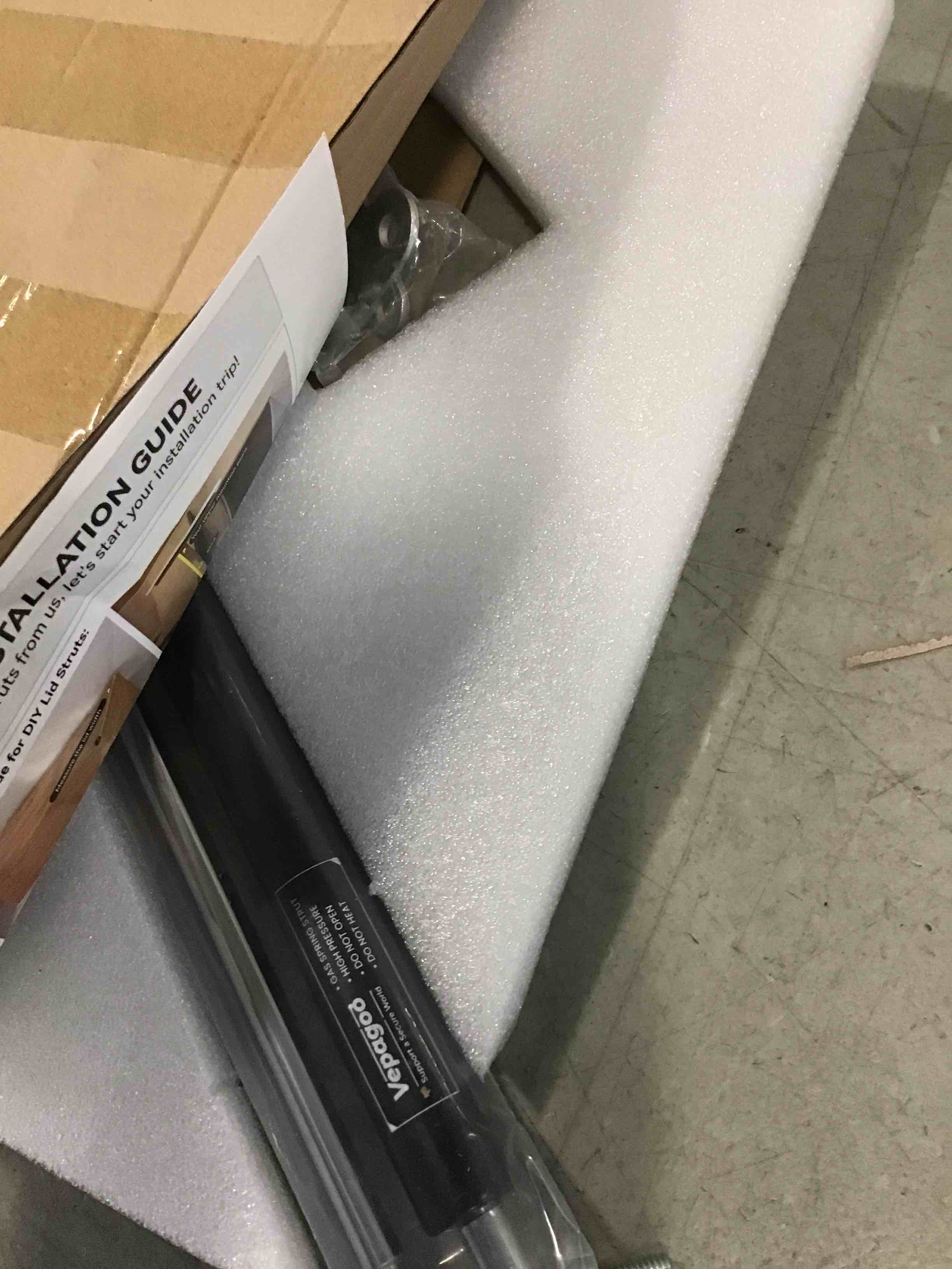 https://s3.amazonaws.com/lotting-images-prod/bidfta/BLU6031841_1711117681748.jpeg