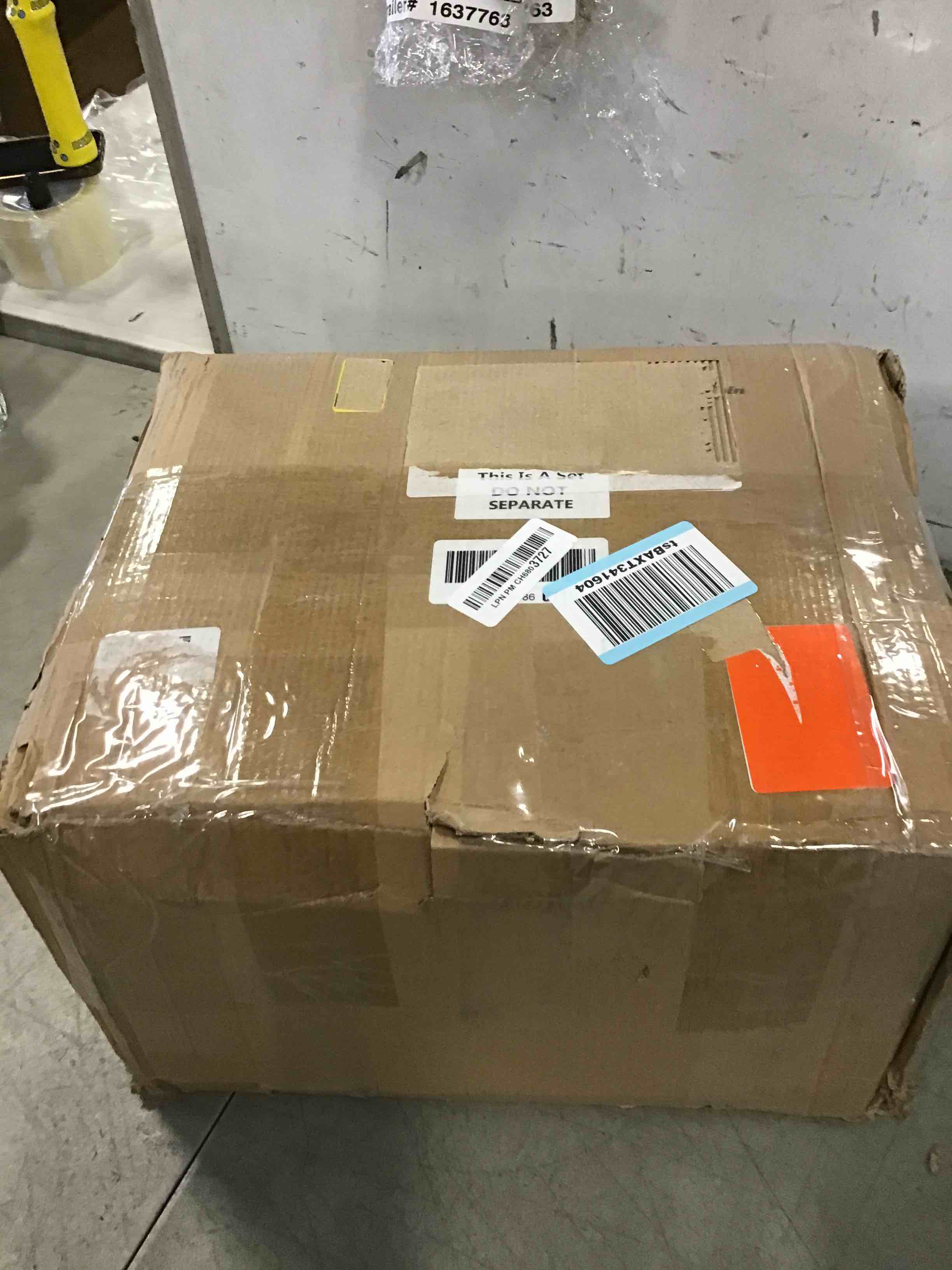 https://s3.amazonaws.com/lotting-images-prod/bidfta/BLU6031856_1711119043331.jpeg
