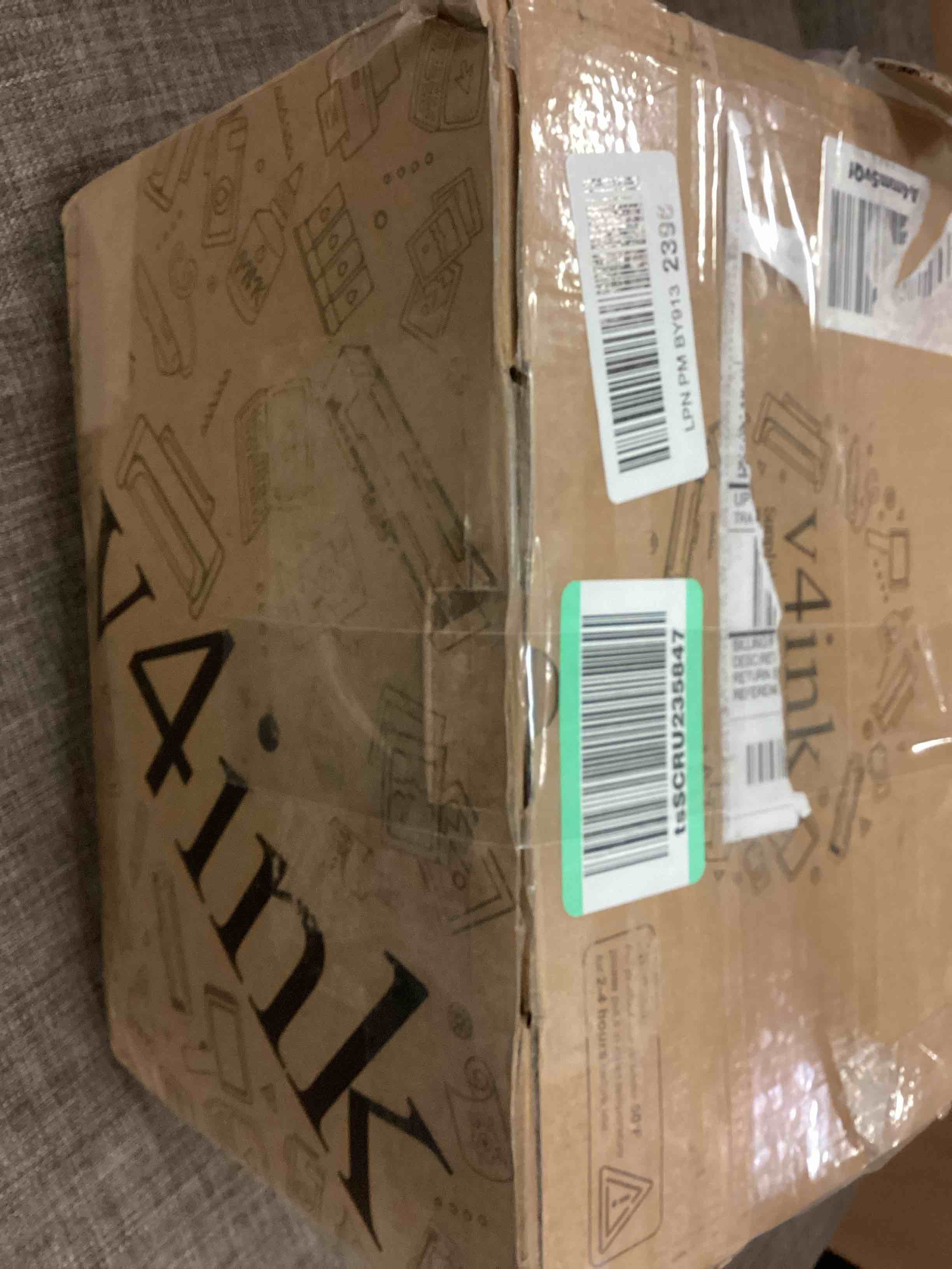 https://s3.amazonaws.com/lotting-images-prod/bidfta/BLU6034695_1711651279753.jpeg