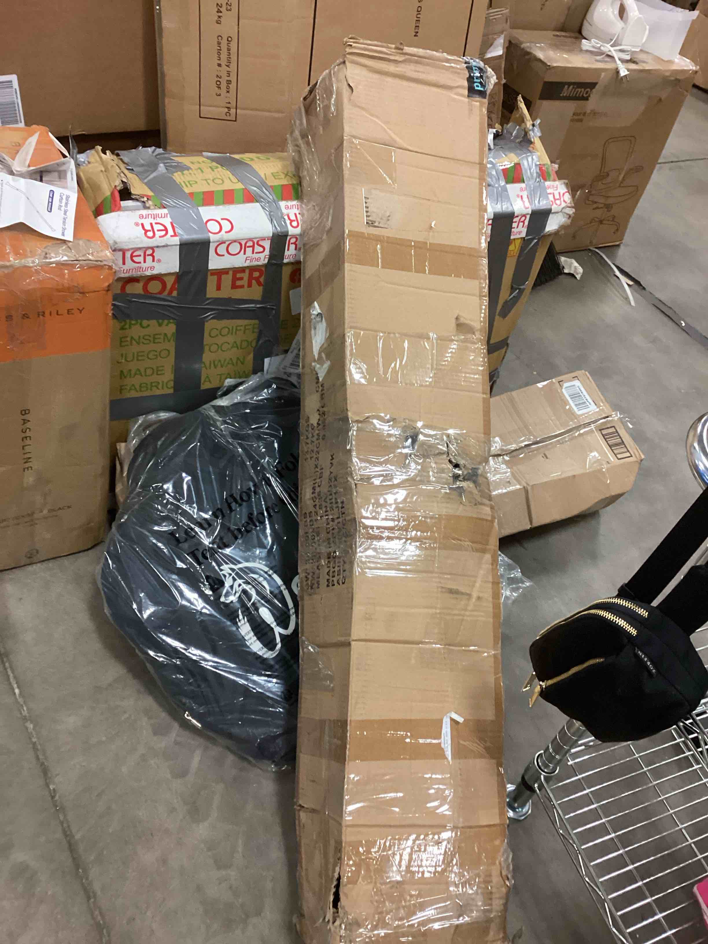 https://s3.amazonaws.com/lotting-images-prod/bidfta/BLU6034870_1711973155309.jpeg