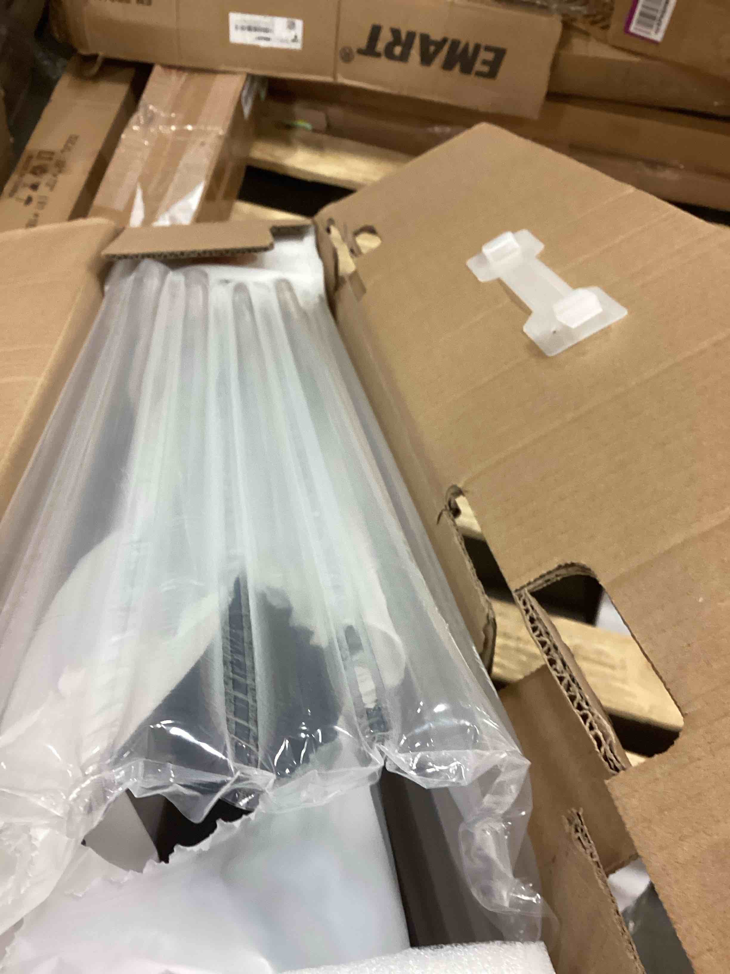 https://s3.amazonaws.com/lotting-images-prod/bidfta/BLU6034911_1712001329392.jpeg