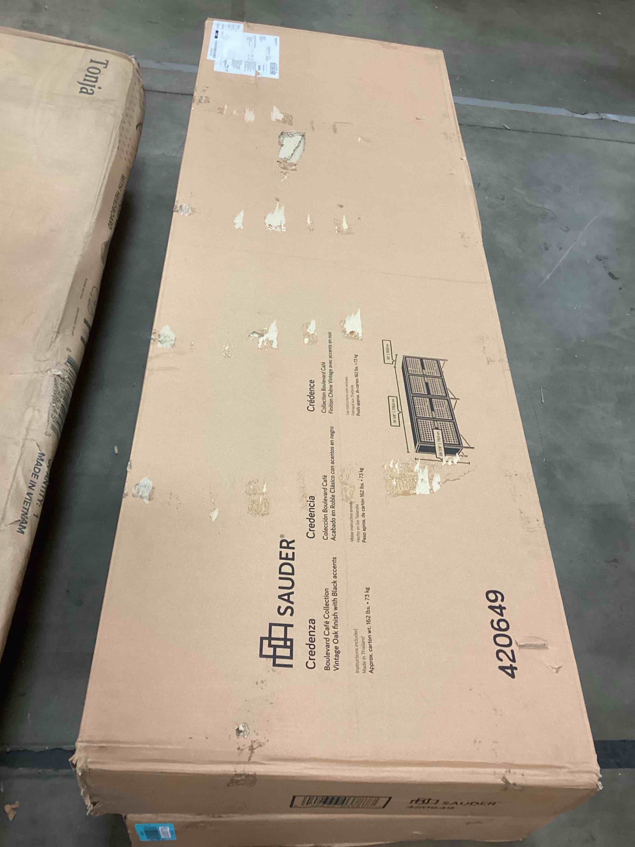 https://s3.amazonaws.com/lotting-images-prod/bidfta/BLU6034919_1711976333053.jpeg