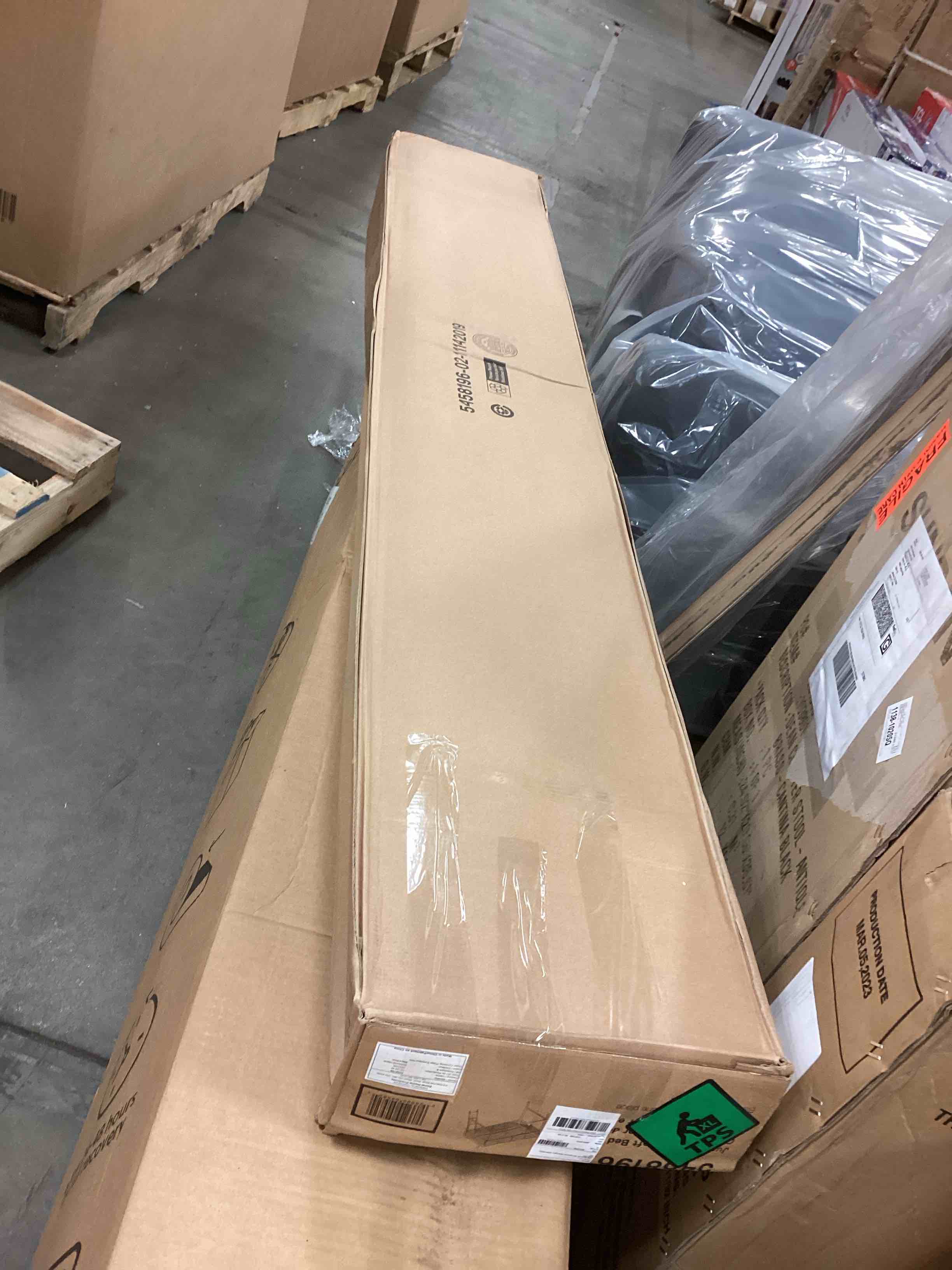 https://s3.amazonaws.com/lotting-images-prod/bidfta/BLU6034920_1711976960235.jpeg