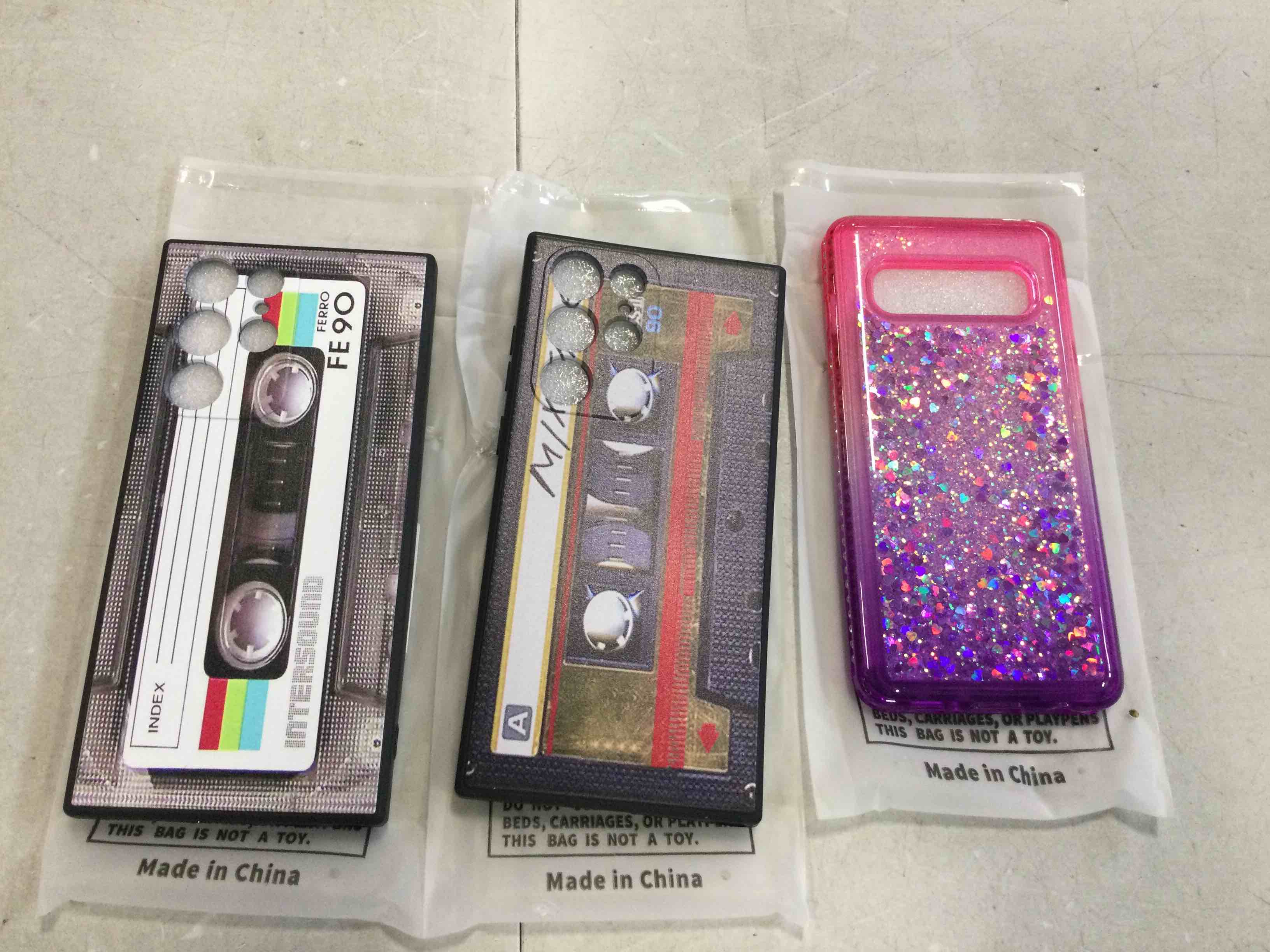 Assorted Samsung phone cases style and sizes varies 