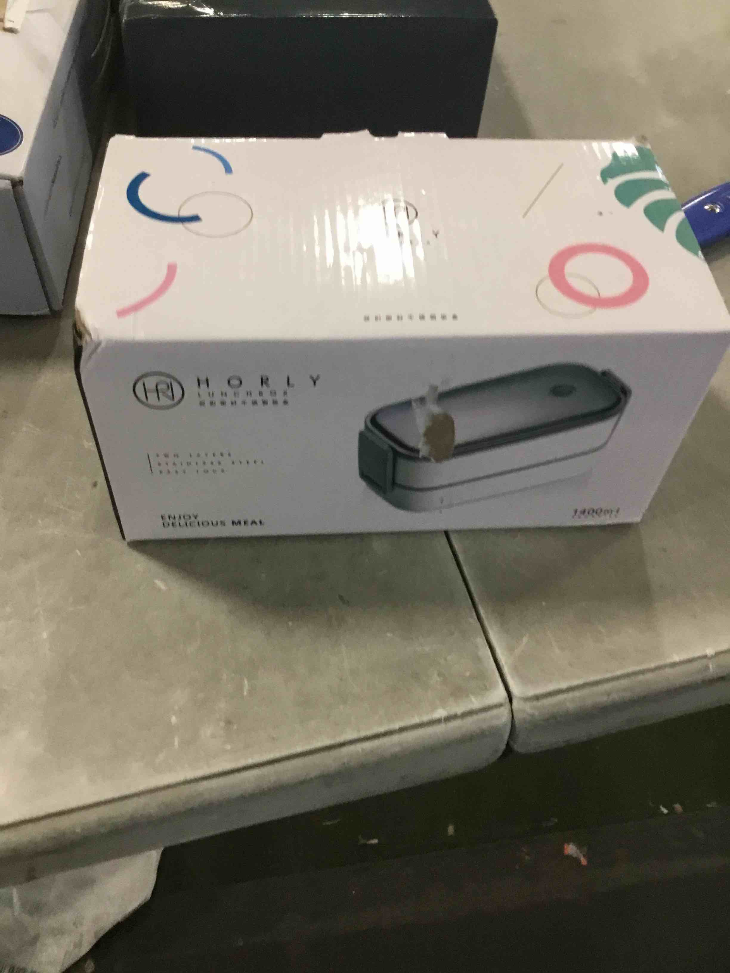 https://s3.amazonaws.com/lotting-images-prod/bidfta/BLU6044599_1709304922185.jpeg