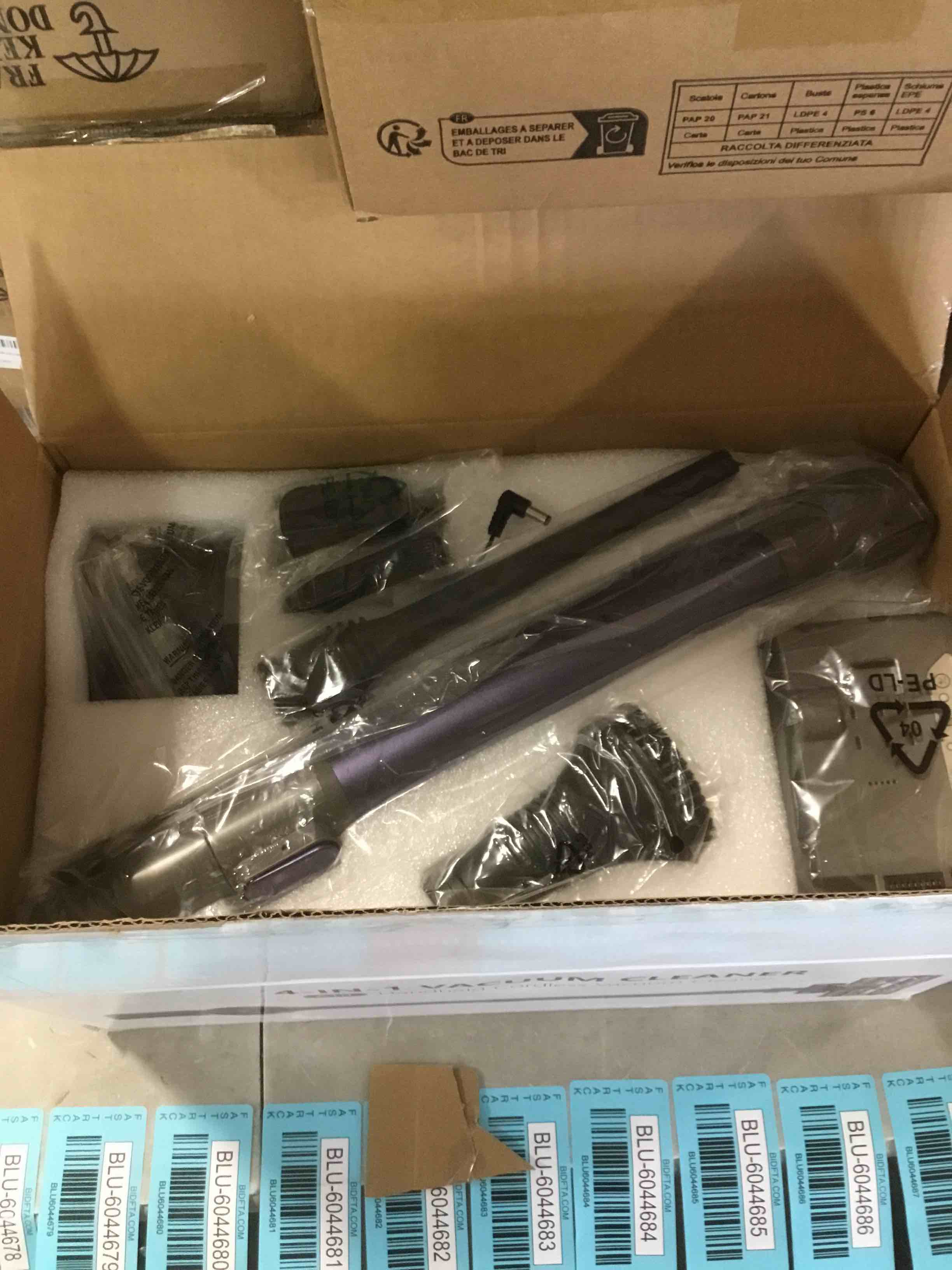 https://s3.amazonaws.com/lotting-images-prod/bidfta/BLU6044673_1709318289207.jpeg