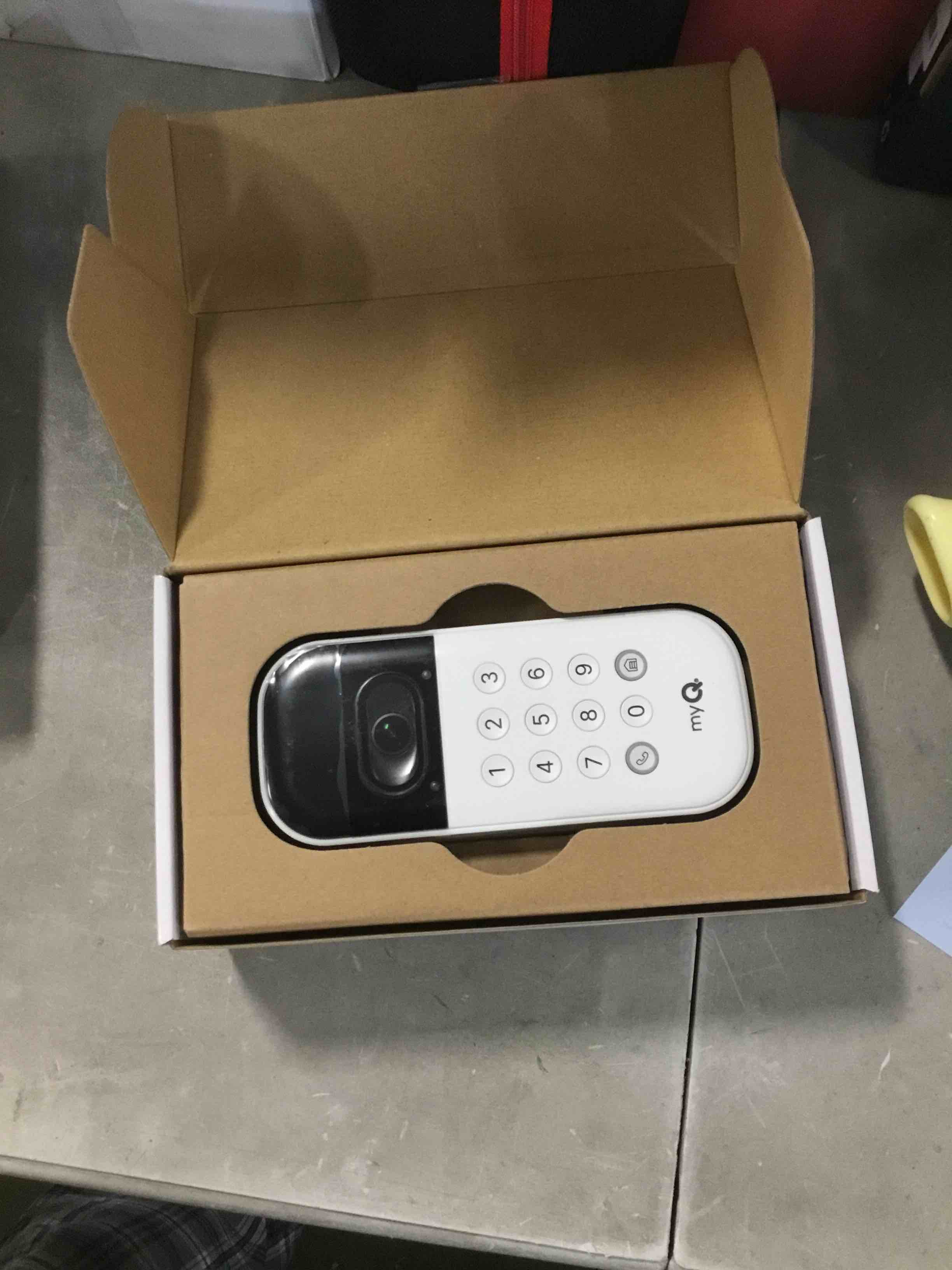 https://s3.amazonaws.com/lotting-images-prod/bidfta/BLU6044734_1709310029339.jpeg