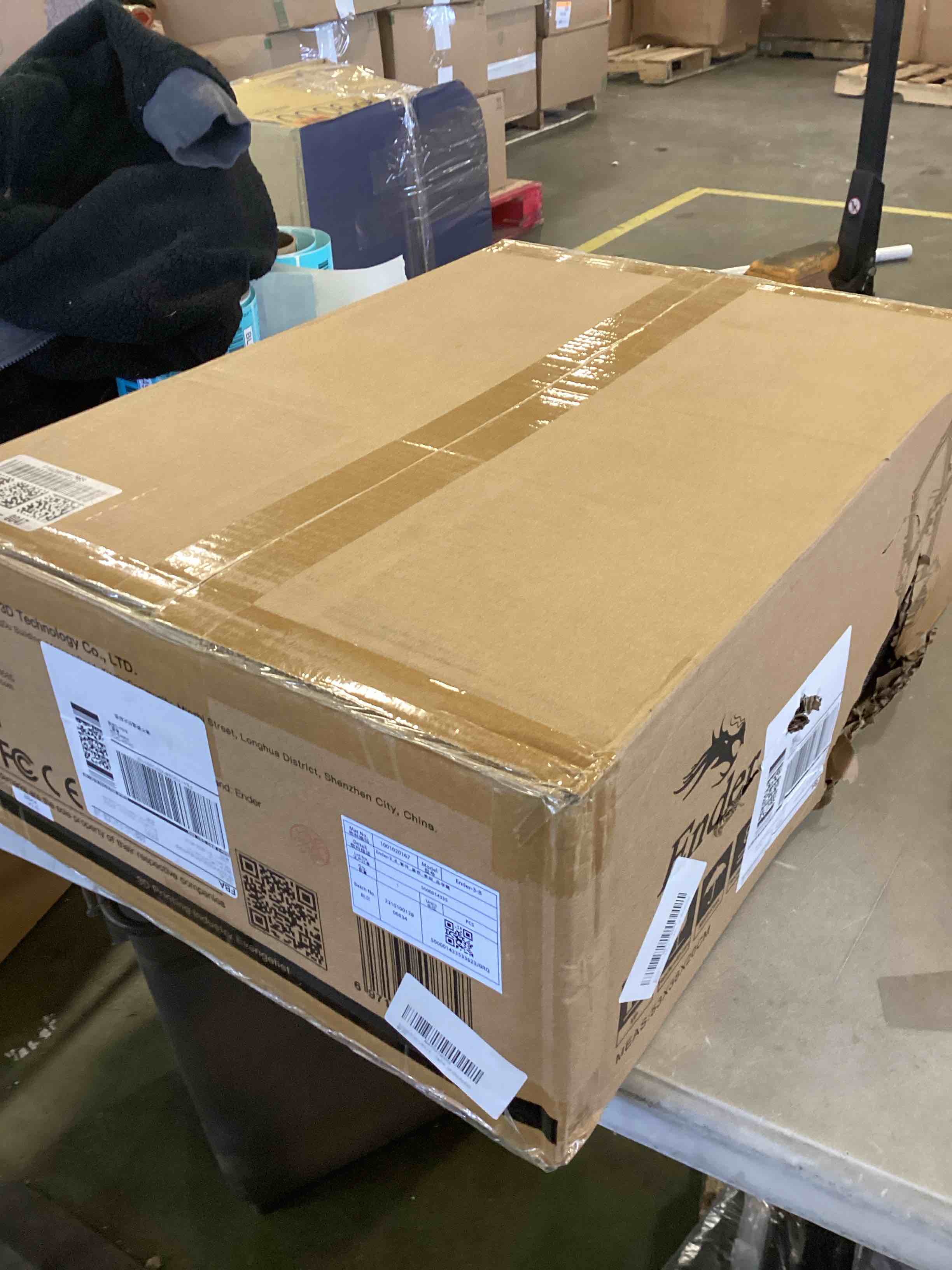 https://s3.amazonaws.com/lotting-images-prod/bidfta/BLU6045407_1710176632510.jpeg