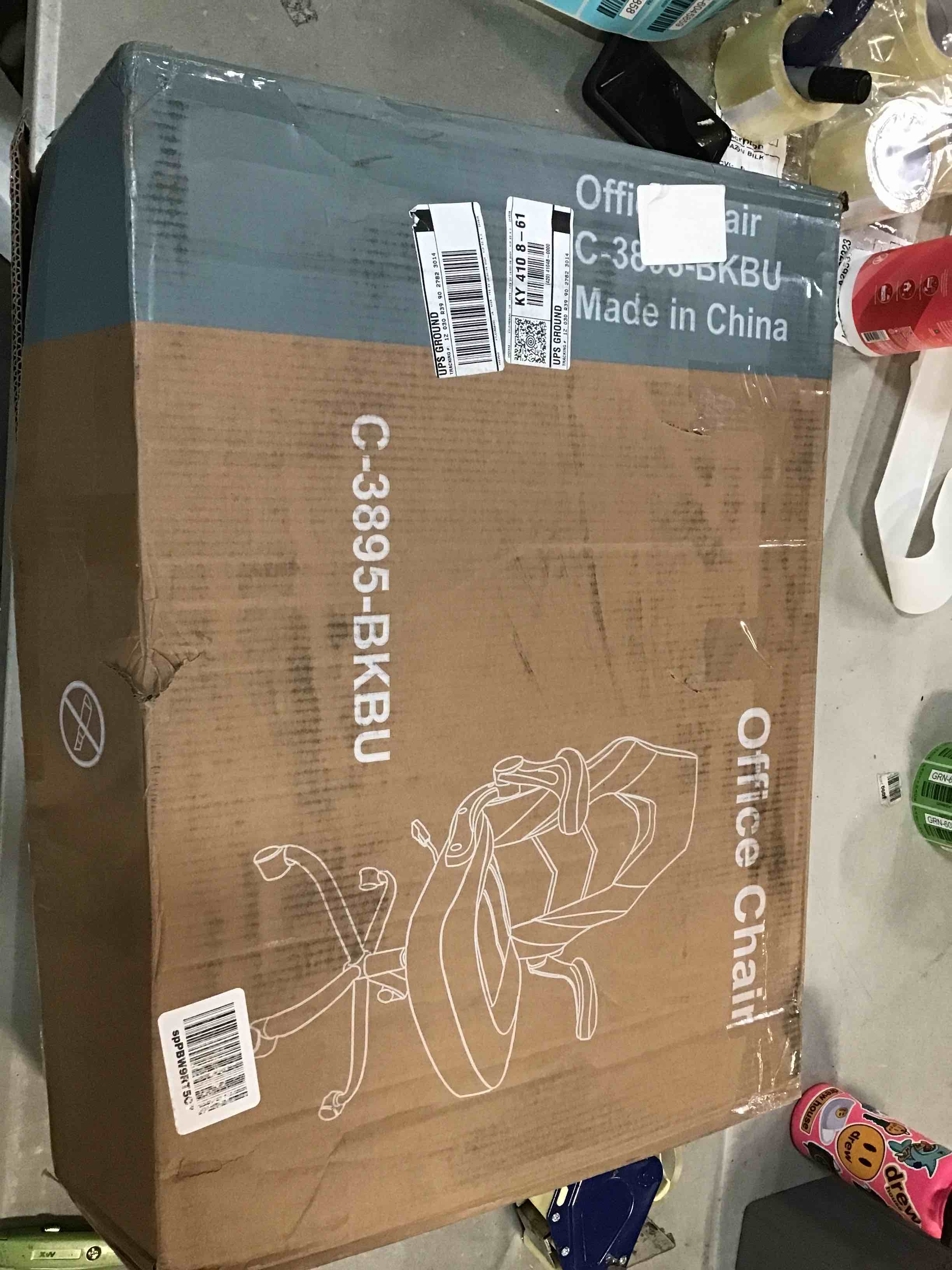 https://s3.amazonaws.com/lotting-images-prod/bidfta/BLU6045850_1709572766308.jpeg