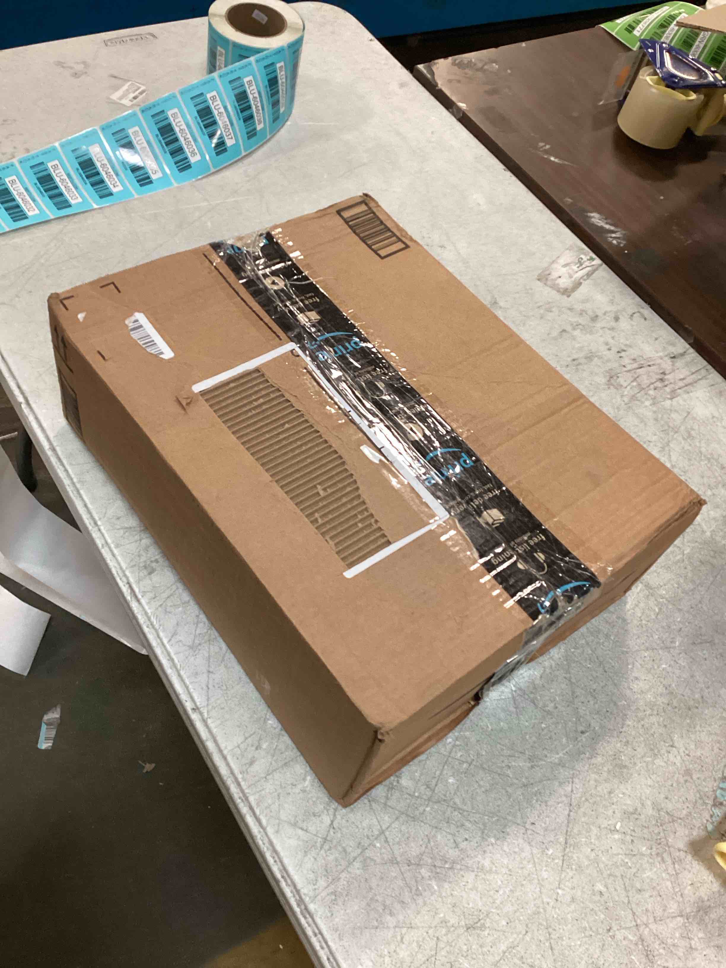 https://s3.amazonaws.com/lotting-images-prod/bidfta/BLU6046031_1709657024457.jpeg