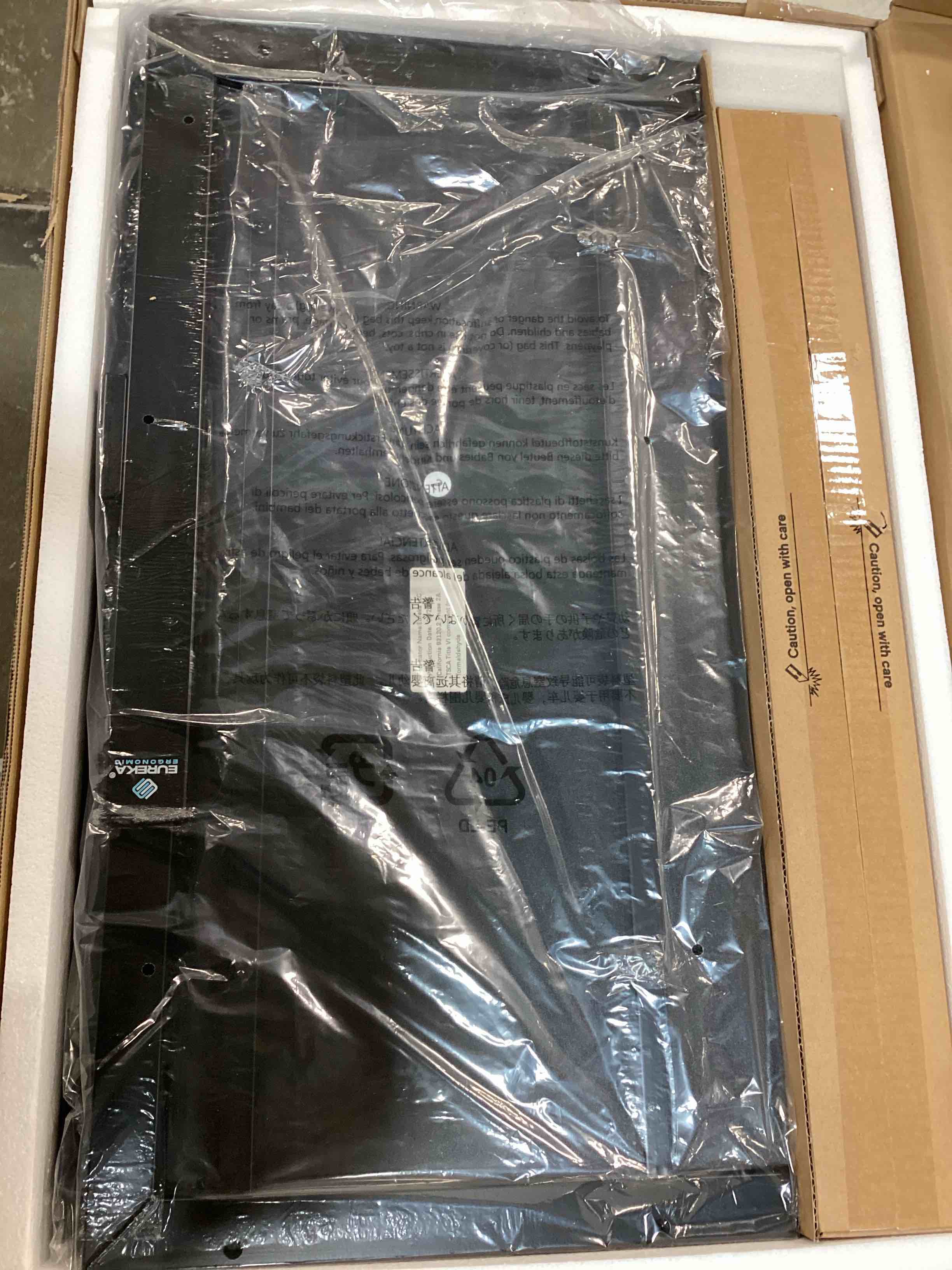 https://s3.amazonaws.com/lotting-images-prod/bidfta/BLU6046075_1709664450785.jpeg