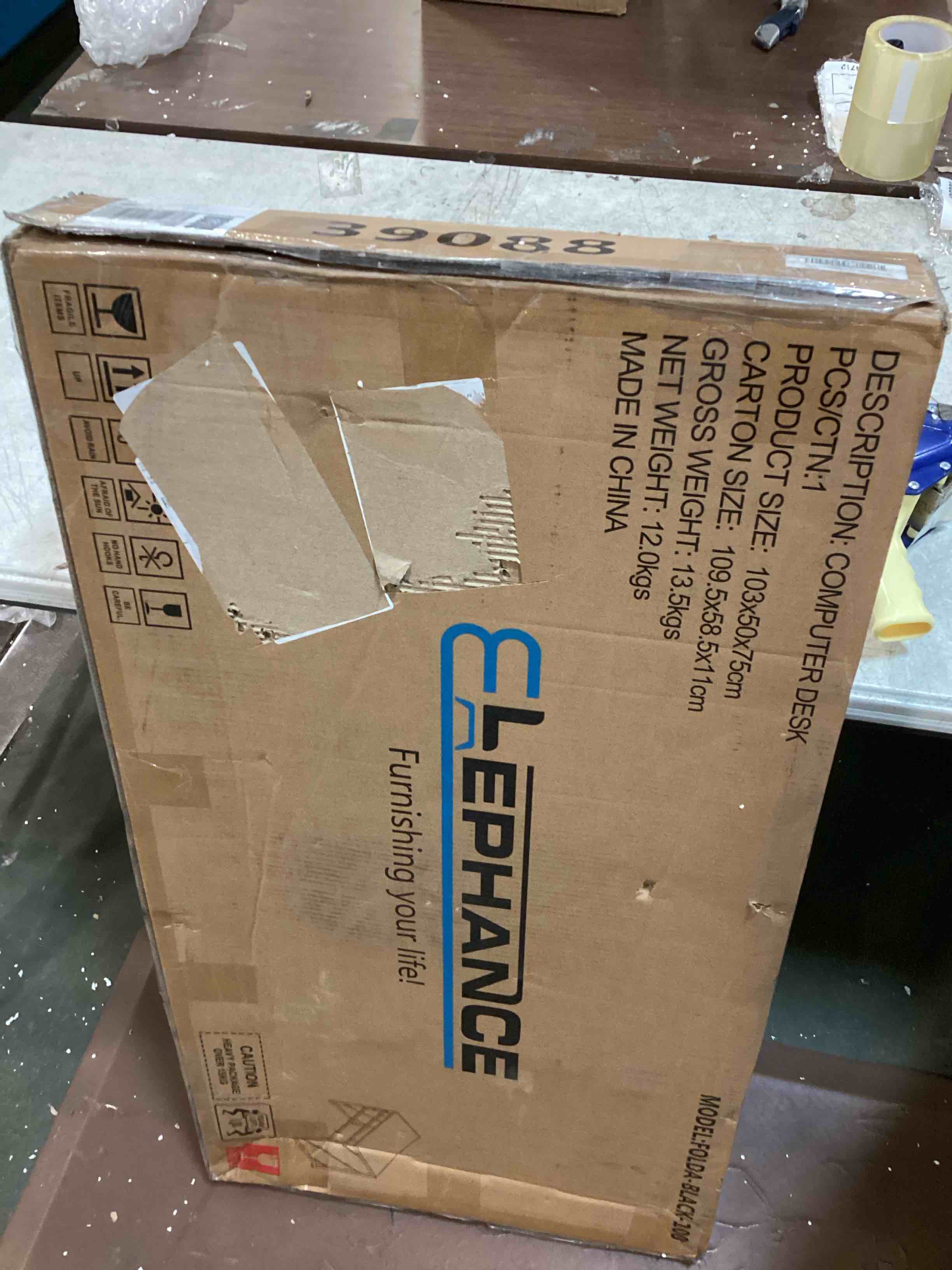 https://s3.amazonaws.com/lotting-images-prod/bidfta/BLU6046275_1709751068920.jpeg