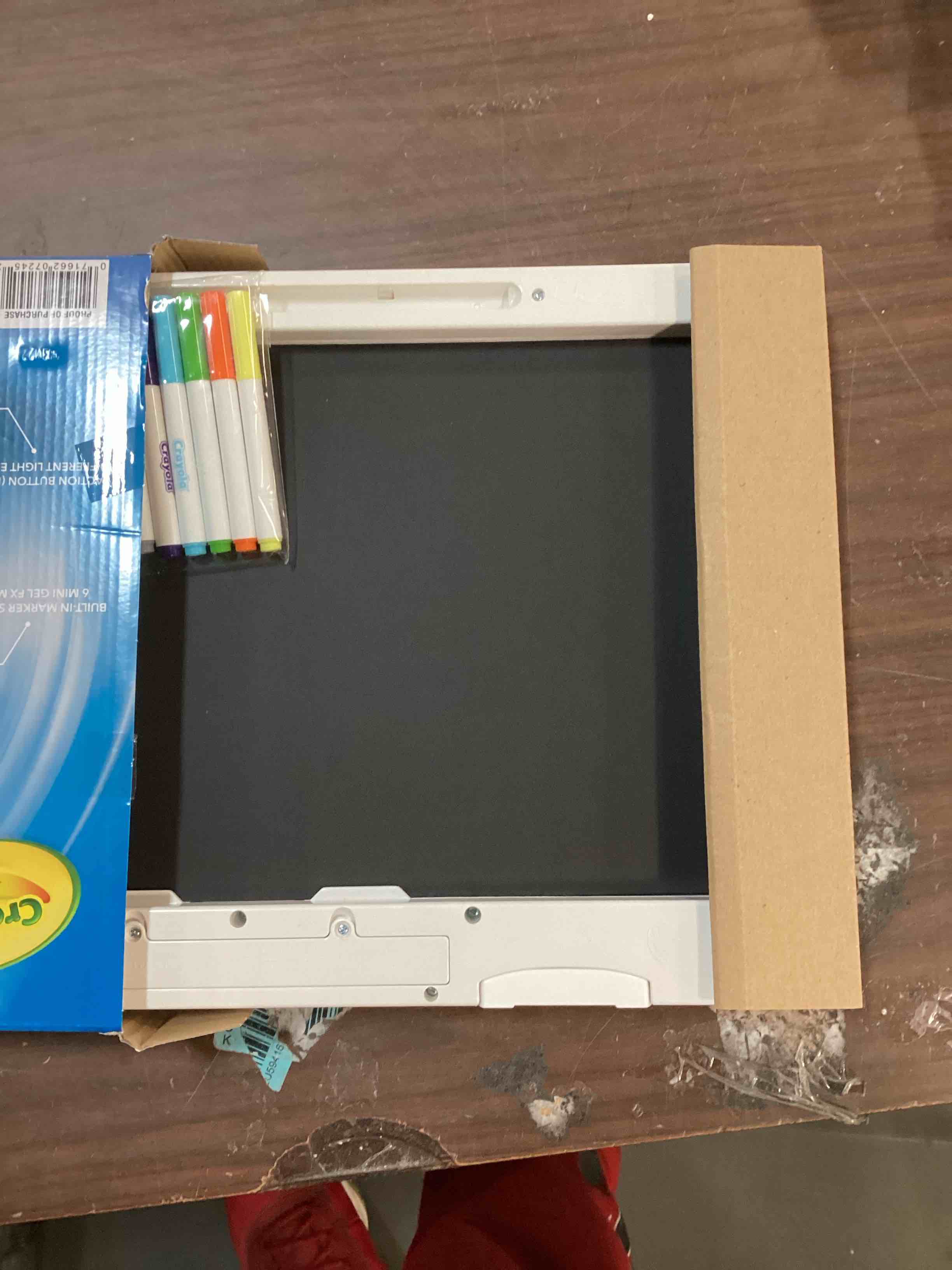 https://s3.amazonaws.com/lotting-images-prod/bidfta/BLU6046426_1709830761831.jpeg