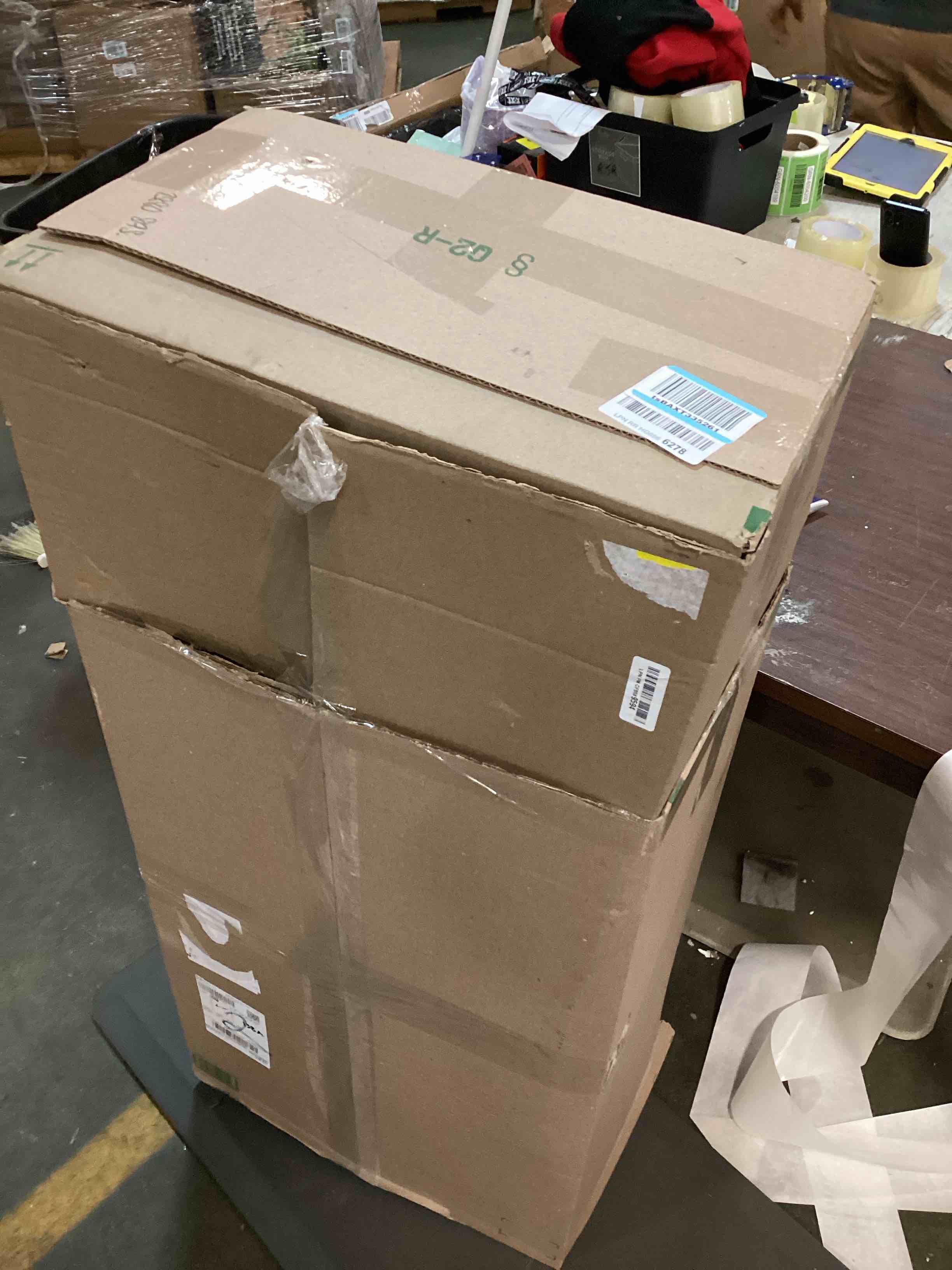 https://s3.amazonaws.com/lotting-images-prod/bidfta/BLU6046515_1709843968058.jpeg