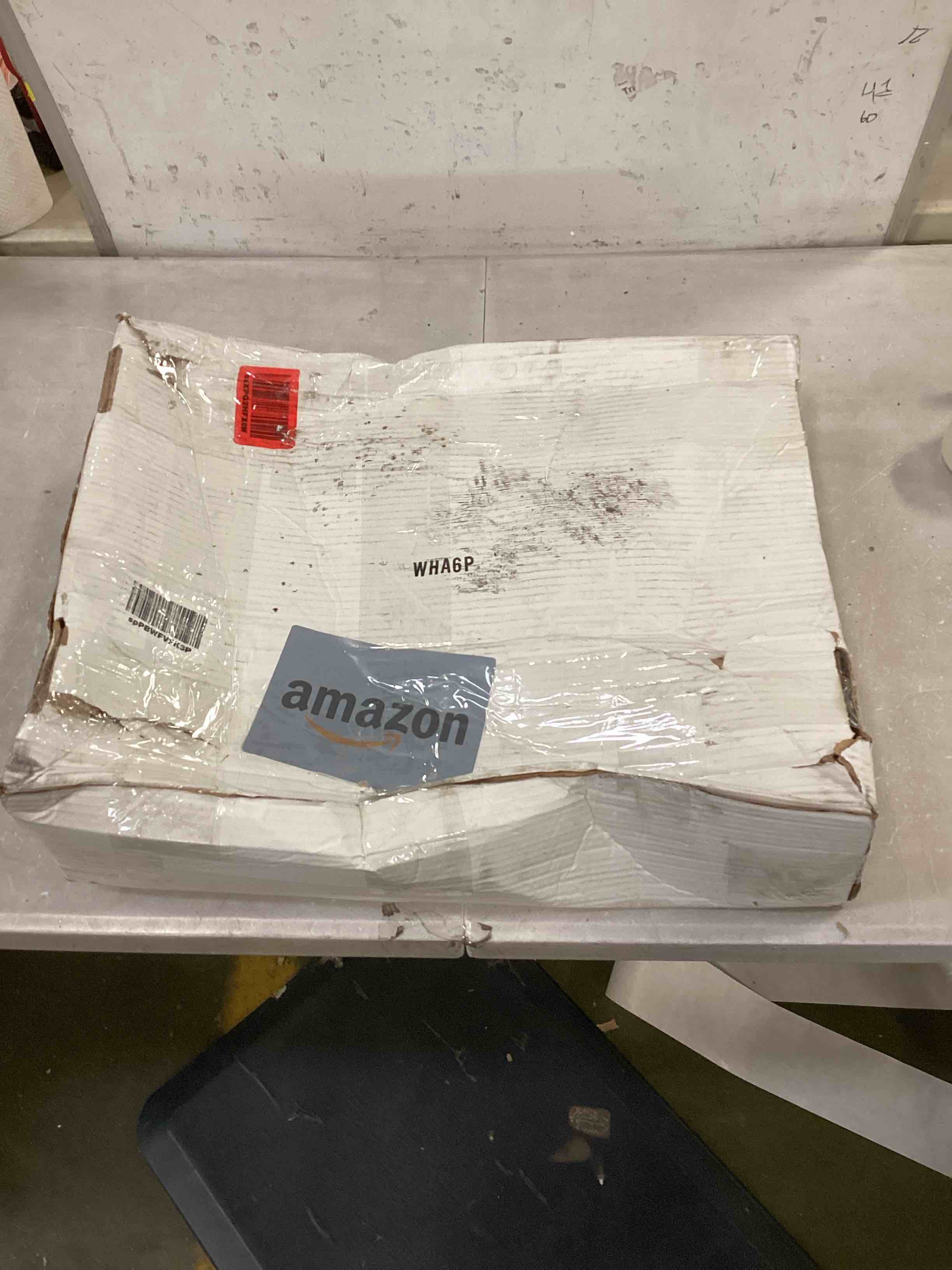 https://s3.amazonaws.com/lotting-images-prod/bidfta/BLU6046893_1710336743346.jpeg