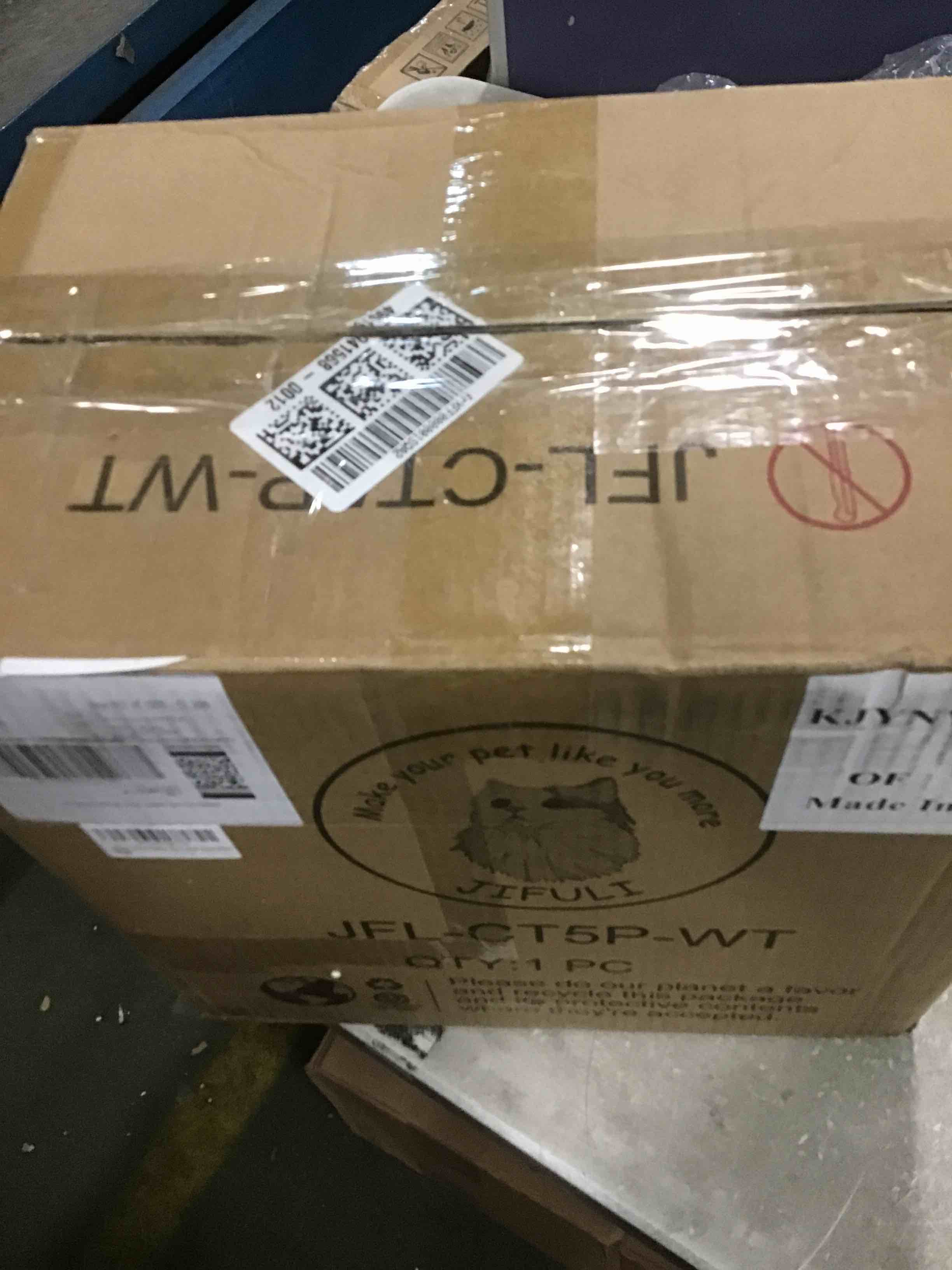 https://s3.amazonaws.com/lotting-images-prod/bidfta/BLU6047113_1709670102866.jpeg